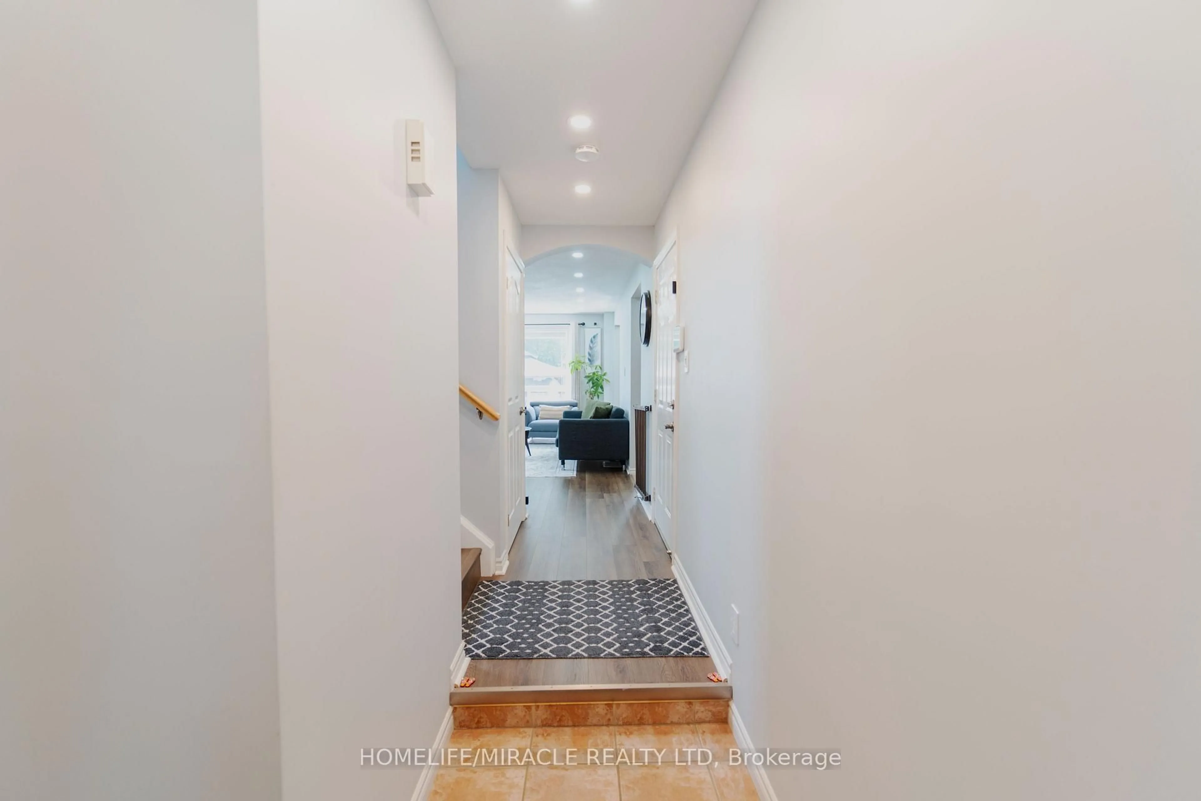 Indoor entryway for 3 Marcy Cres, Cambridge Ontario N3C 4H5