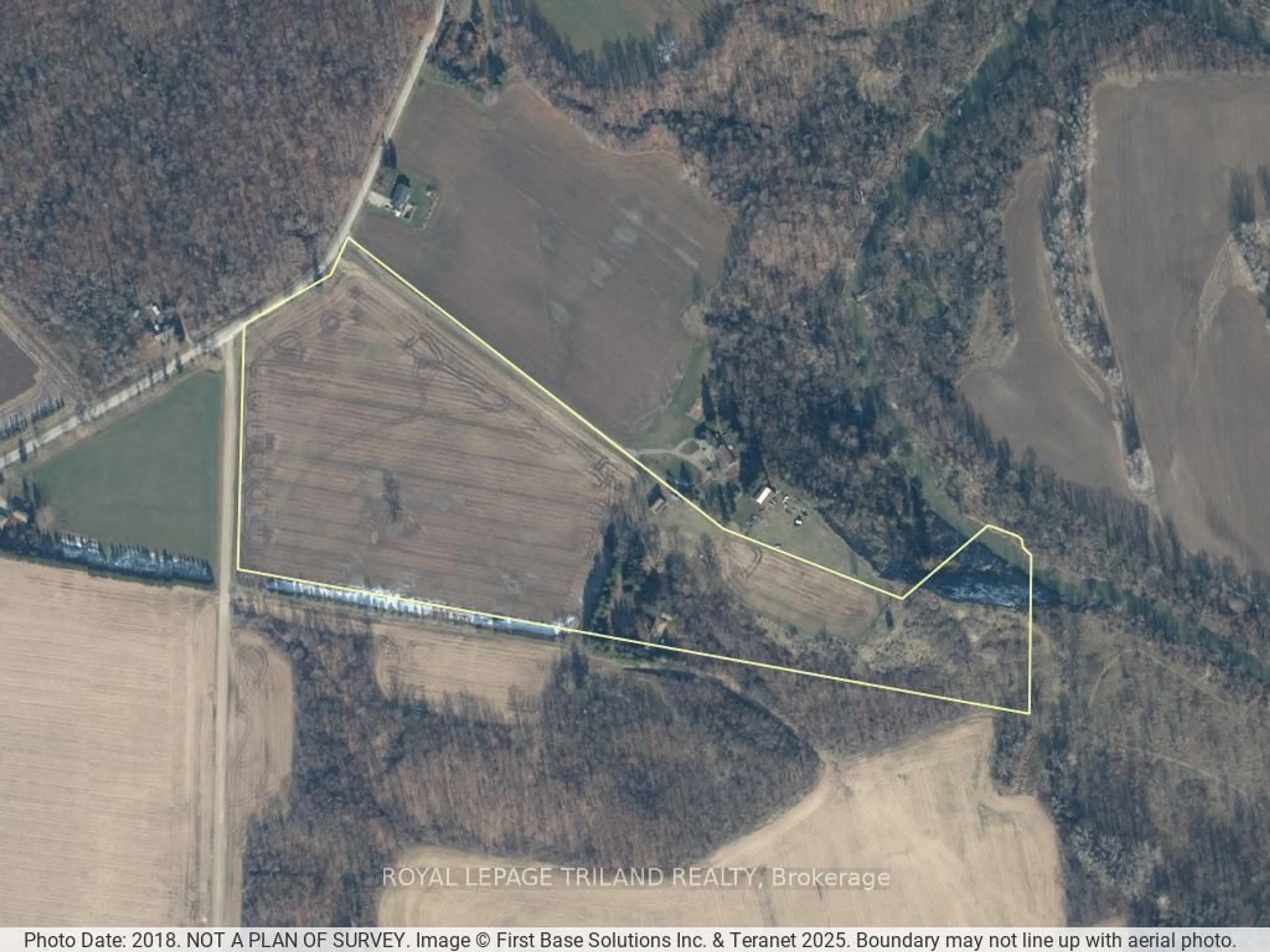 A pic from outside/outdoor area/front of a property/back of a property/a pic from drone, unknown for 39339 Bush Line, St. Thomas Ontario N5P 3S9