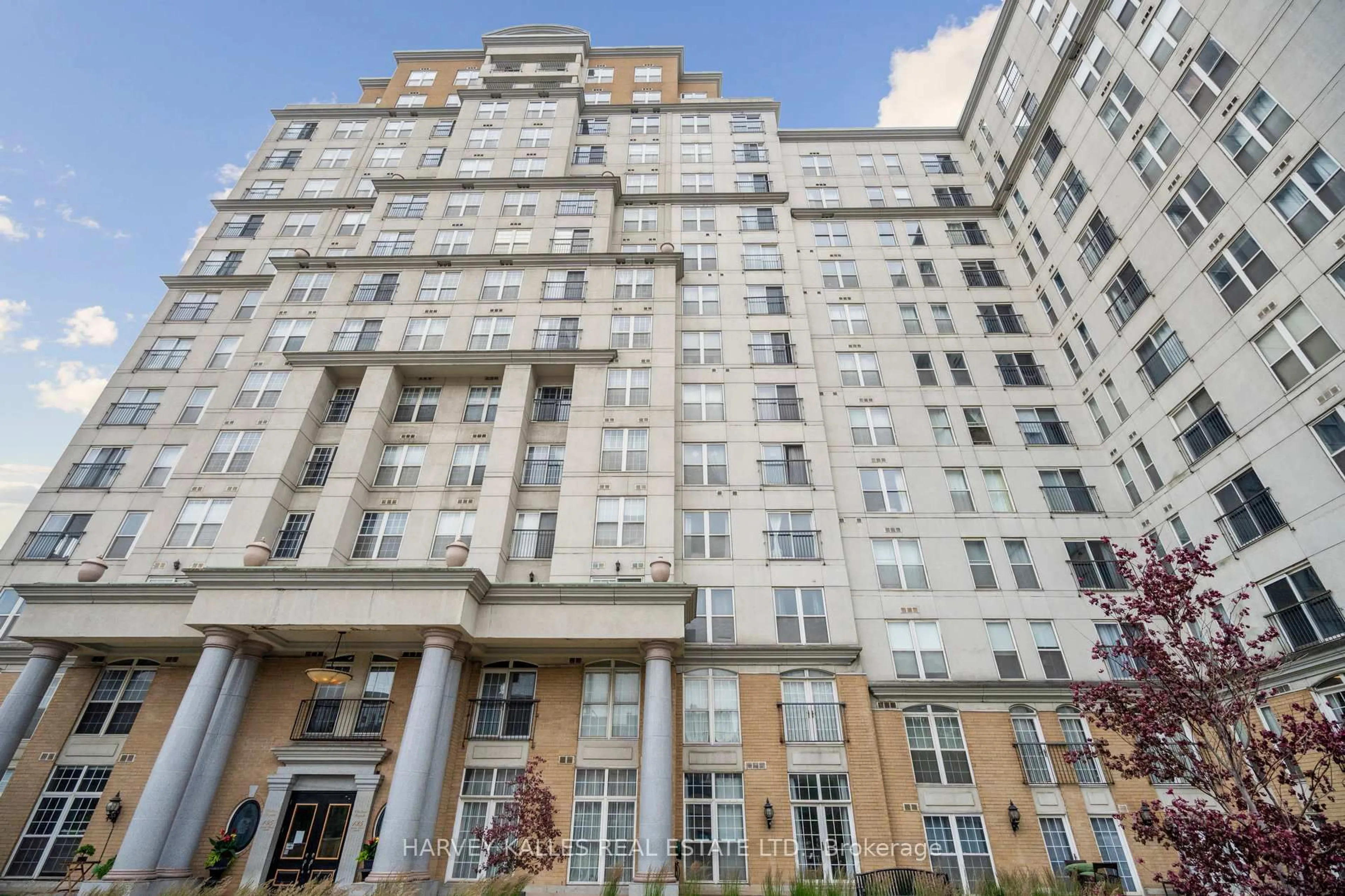 Patio, building for 135 James St #414, Hamilton Ontario L8P 2Z6