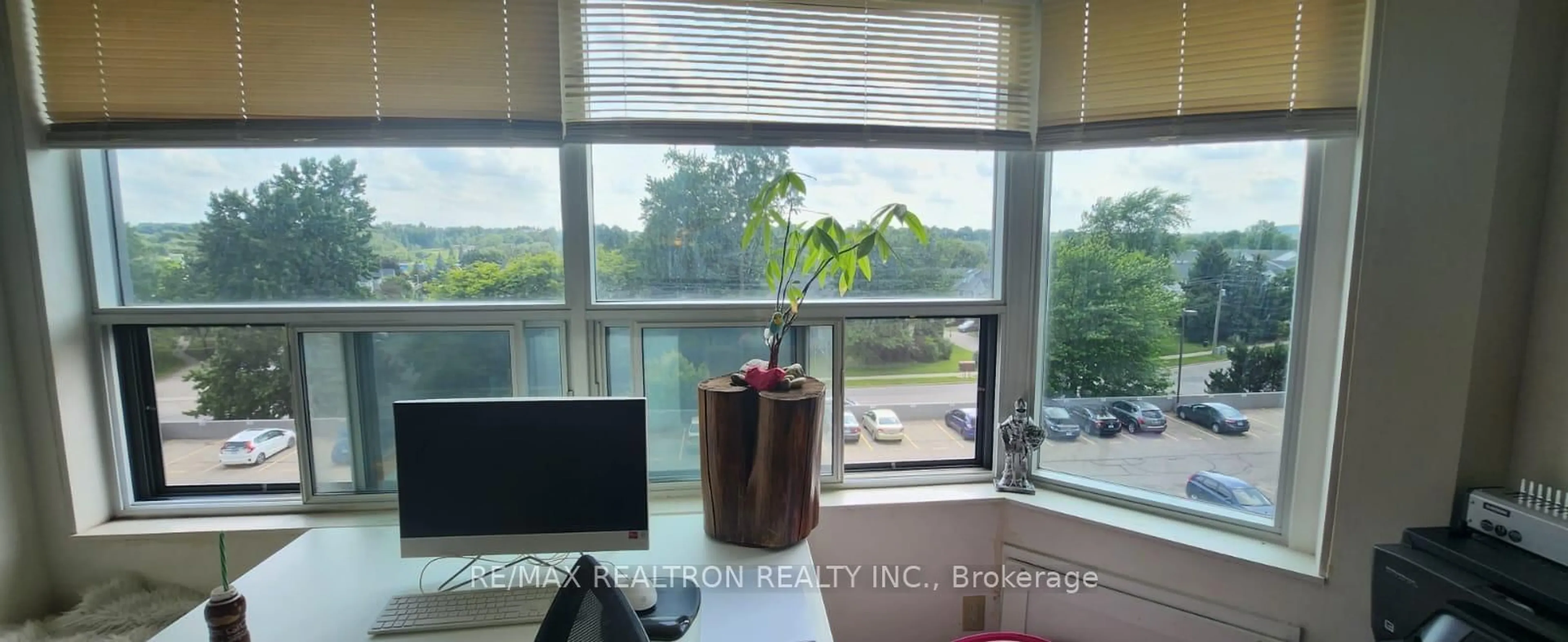 A pic of a room for 55 Green Valley Dr #408, Kitchener Ontario N2P 1Z6
