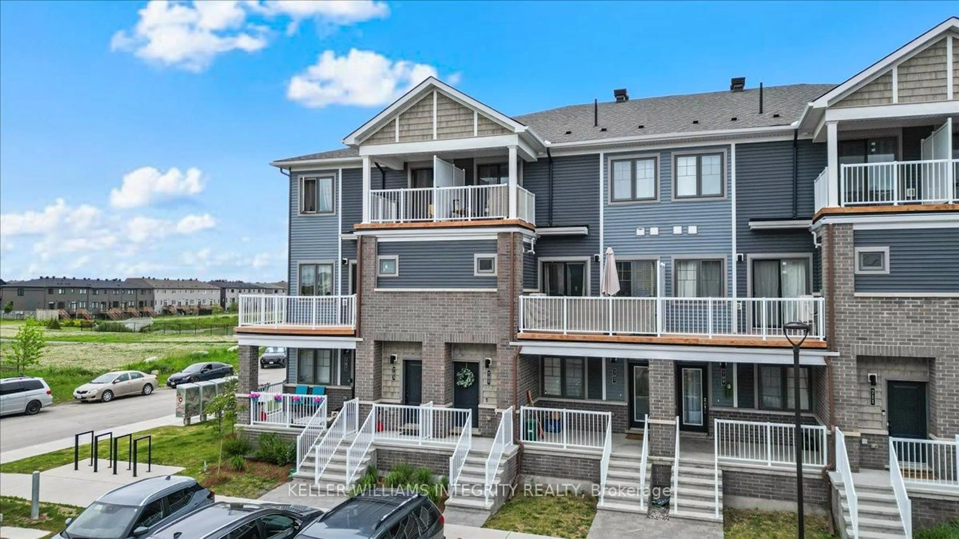 A pic from outside/outdoor area/front of a property/back of a property/a pic from drone, unknown for 705 Chromite Private, Ottawa Ontario K2J 7J2