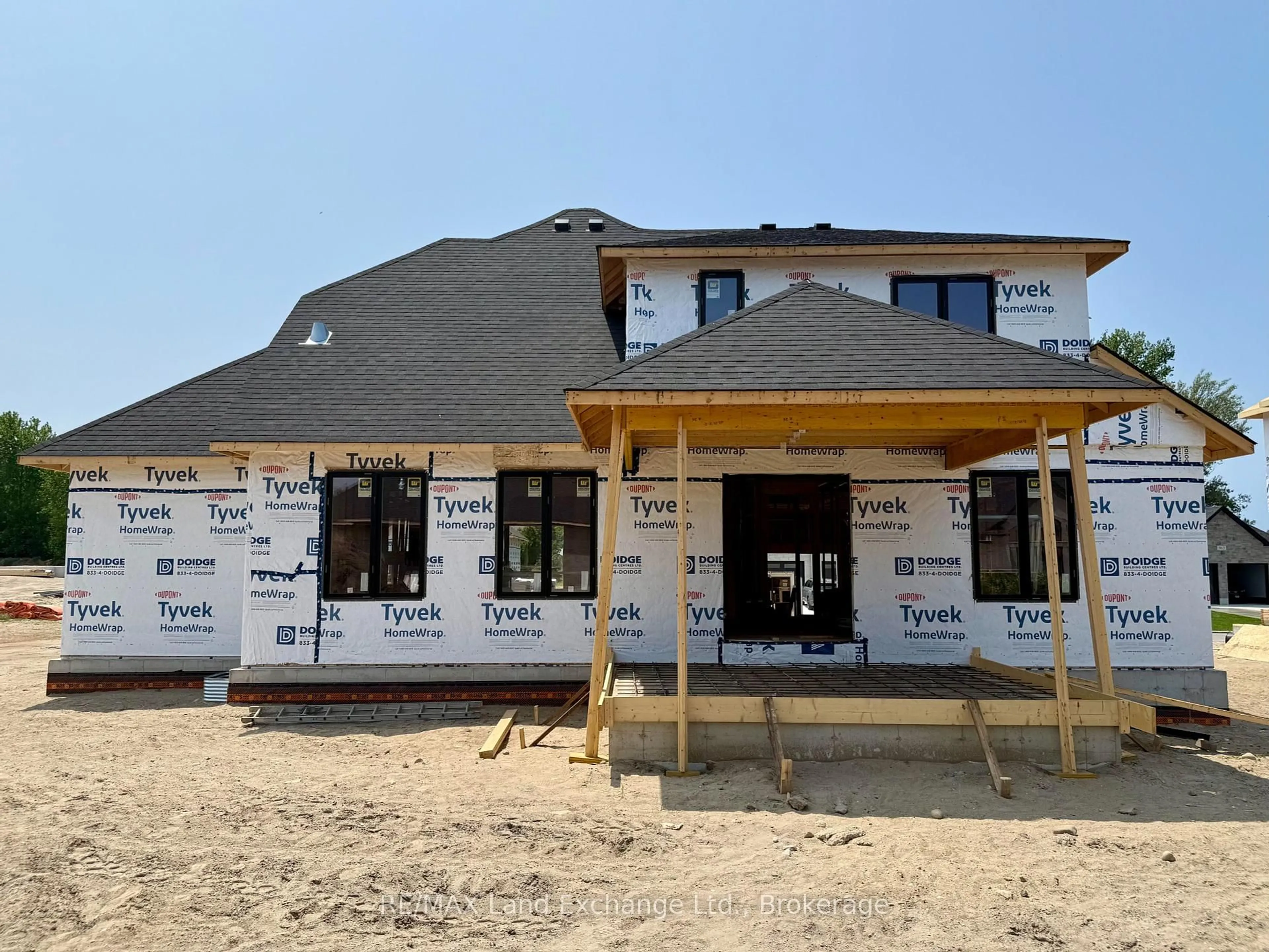 Home with brick exterior material, building for 964 Bogdanovic Way, Huron-Kinloss Ontario N2Z 0H4