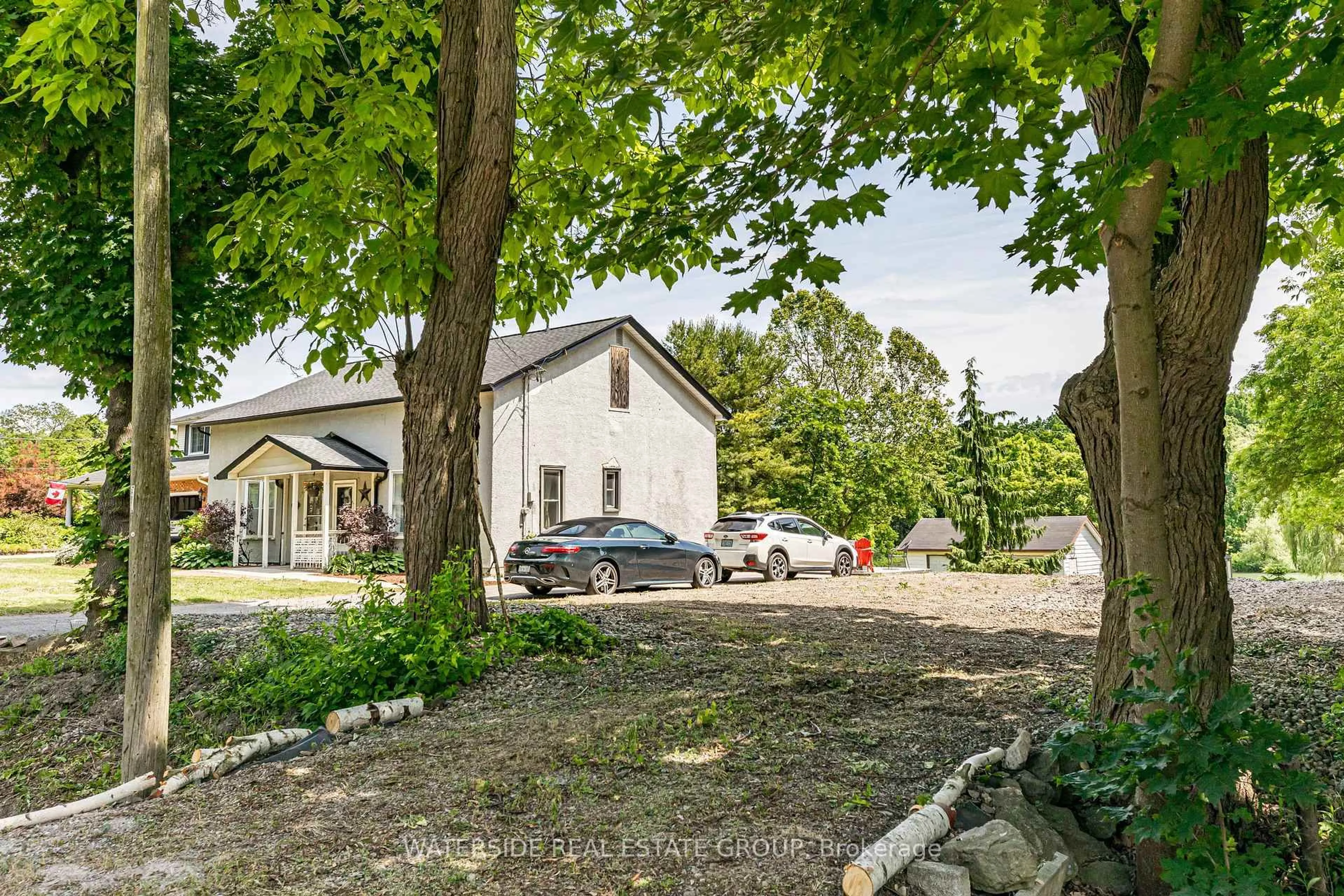 A pic from outside/outdoor area/front of a property/back of a property/a pic from drone, street for 123 Canby St, Thorold Ontario L0S 1K0