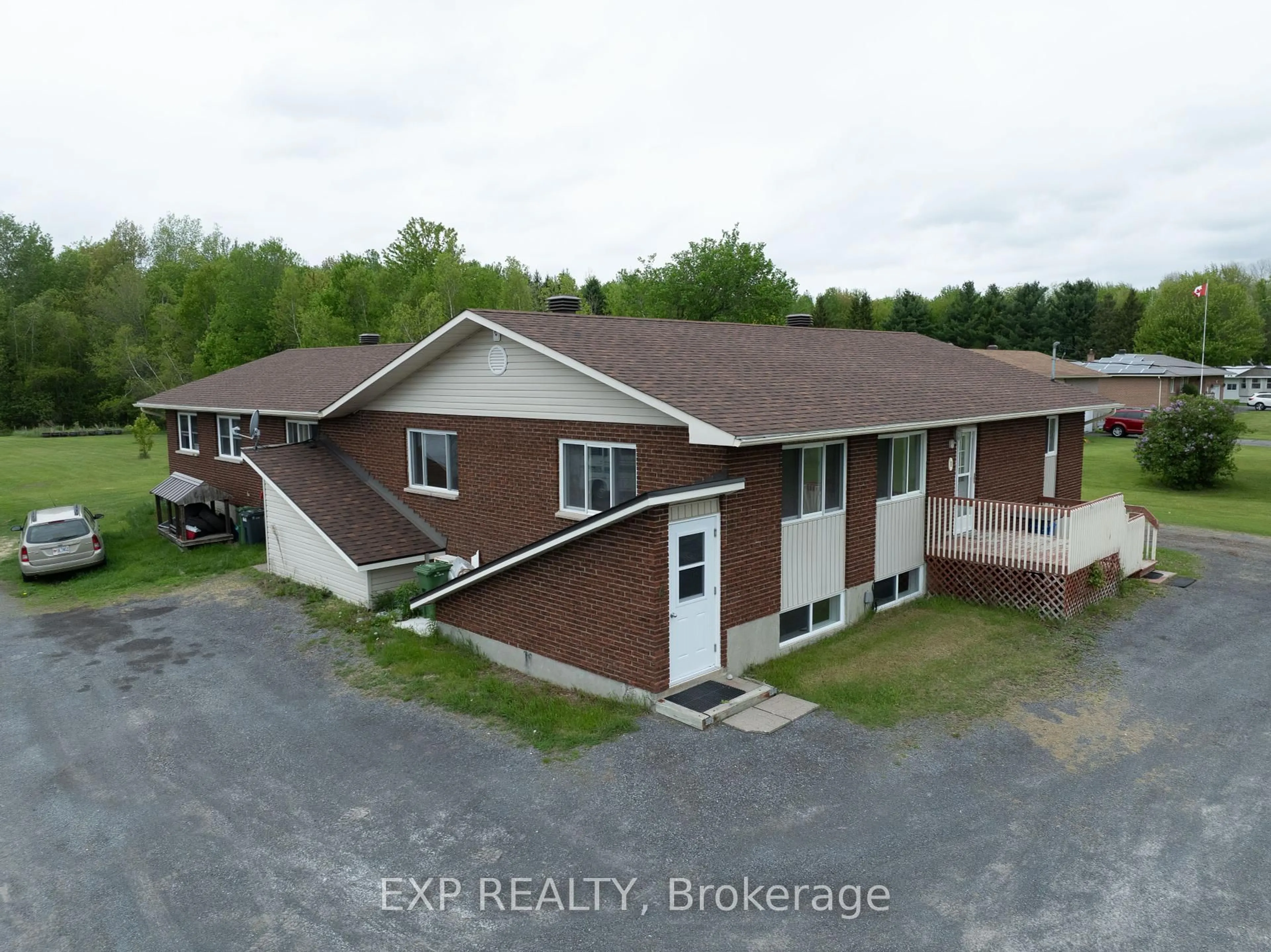 A pic from outside/outdoor area/front of a property/back of a property/a pic from drone, building for 384 Limoges Rd, The Nation Ontario K0A 2M0