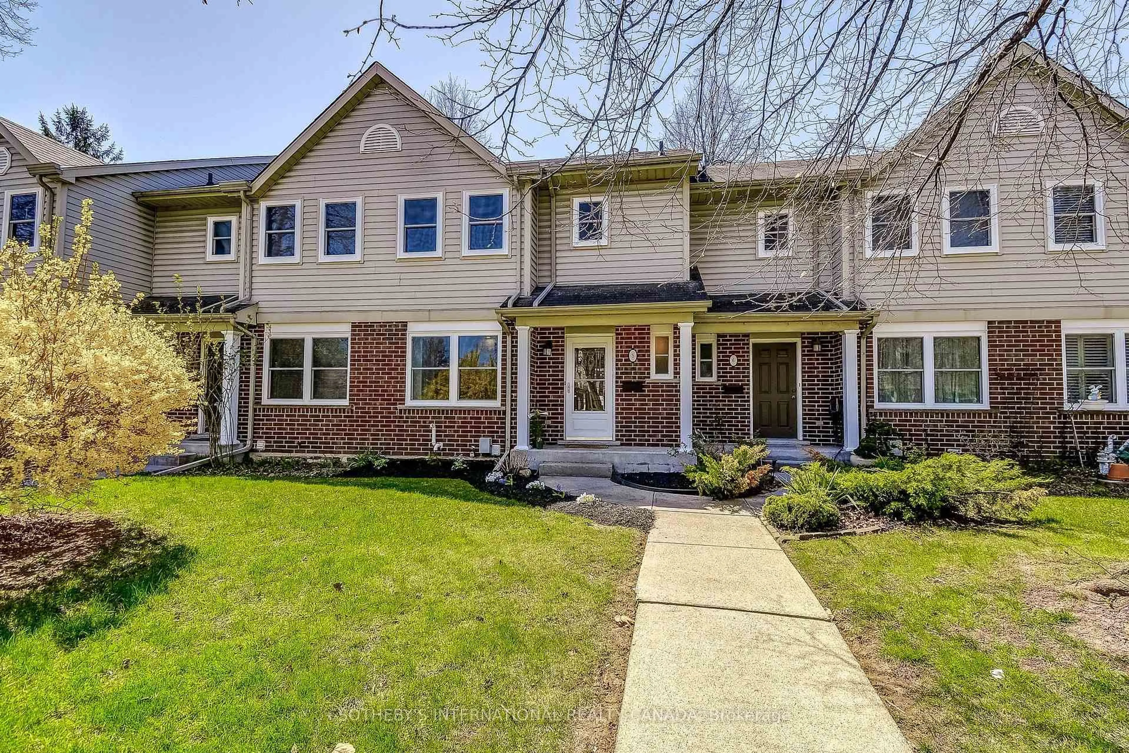 Home with brick exterior material, street for 55 Kerman Ave #5, Grimsby Ontario L3M 5G2