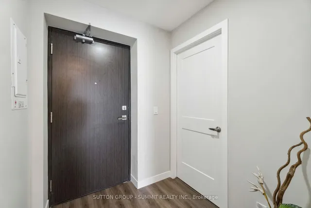 Additional property image - 15 Queen St Unit 1709