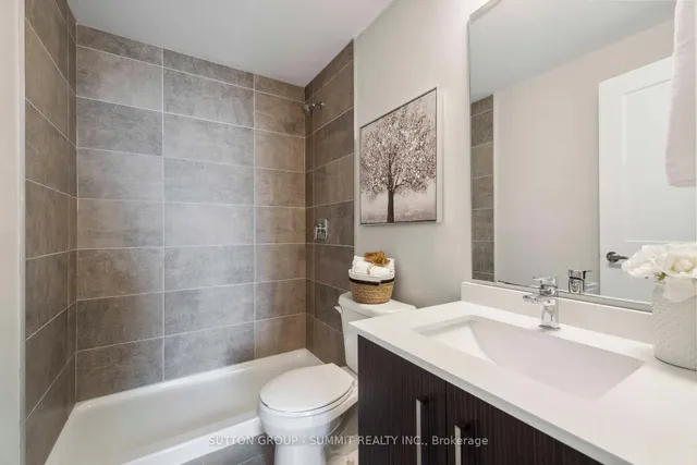 Additional property image - 15 Queen St Unit 1709