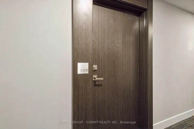 Additional property image - 15 Queen St Unit 1709