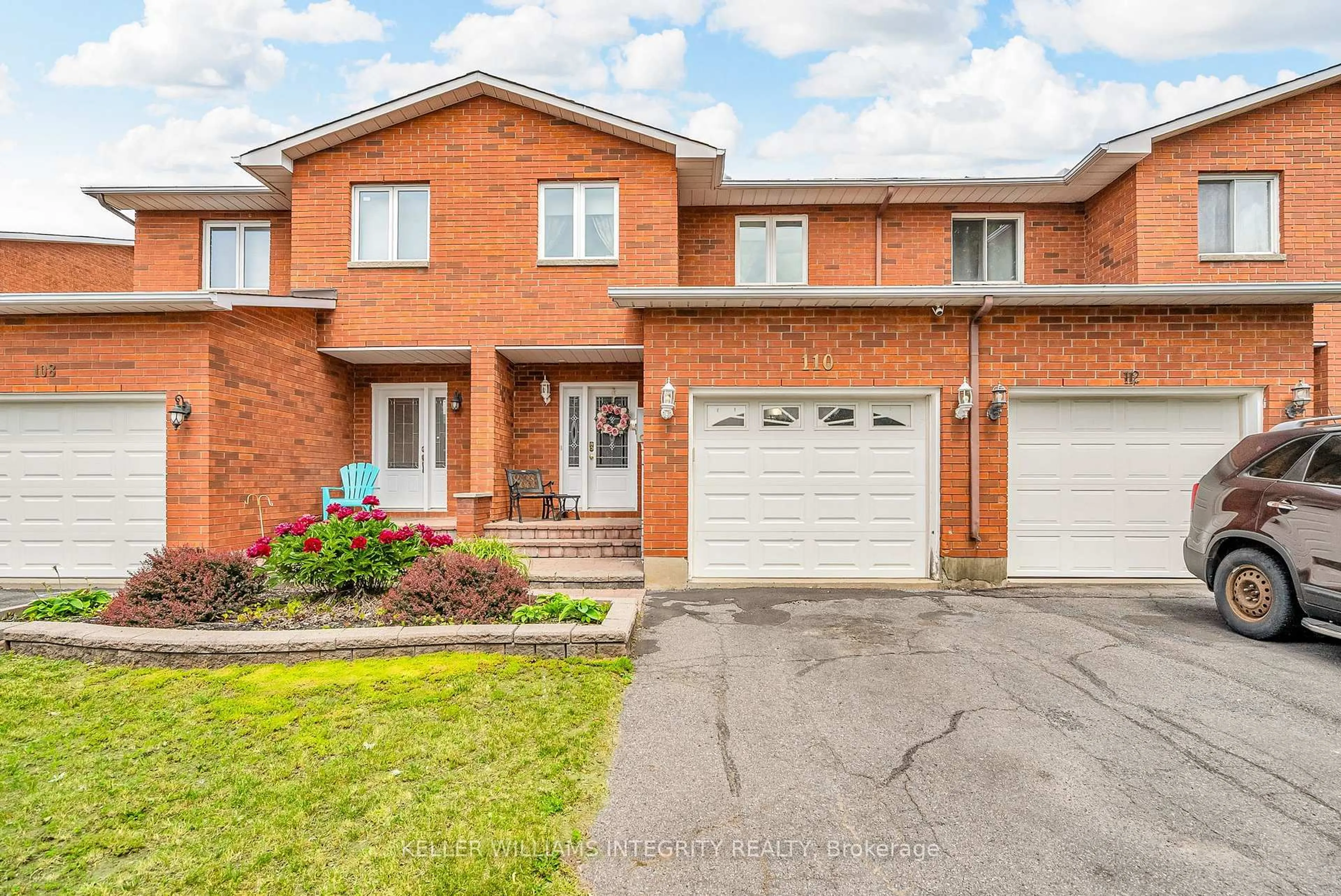 Home with brick exterior material, street for 110 Heritage Pl Pl, Cornwall Ontario K6J 5V5