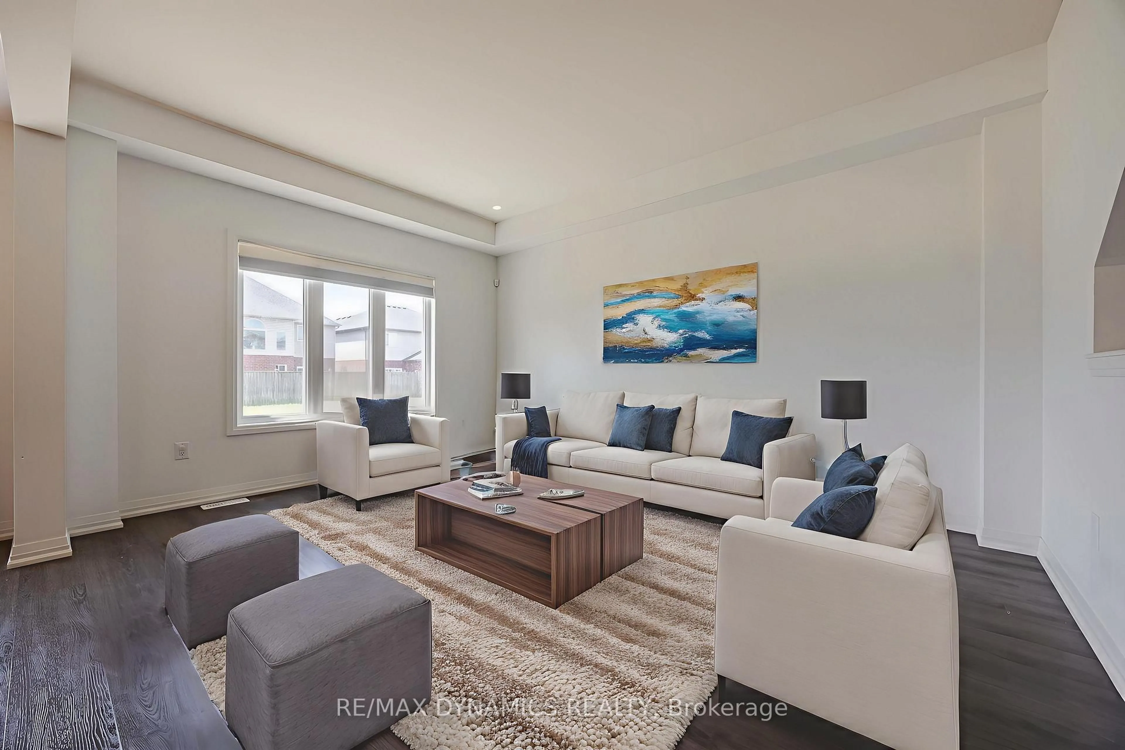 Living room with furniture, unknown for 249 BUR OAK Dr, Thorold Ontario L2V 0L7