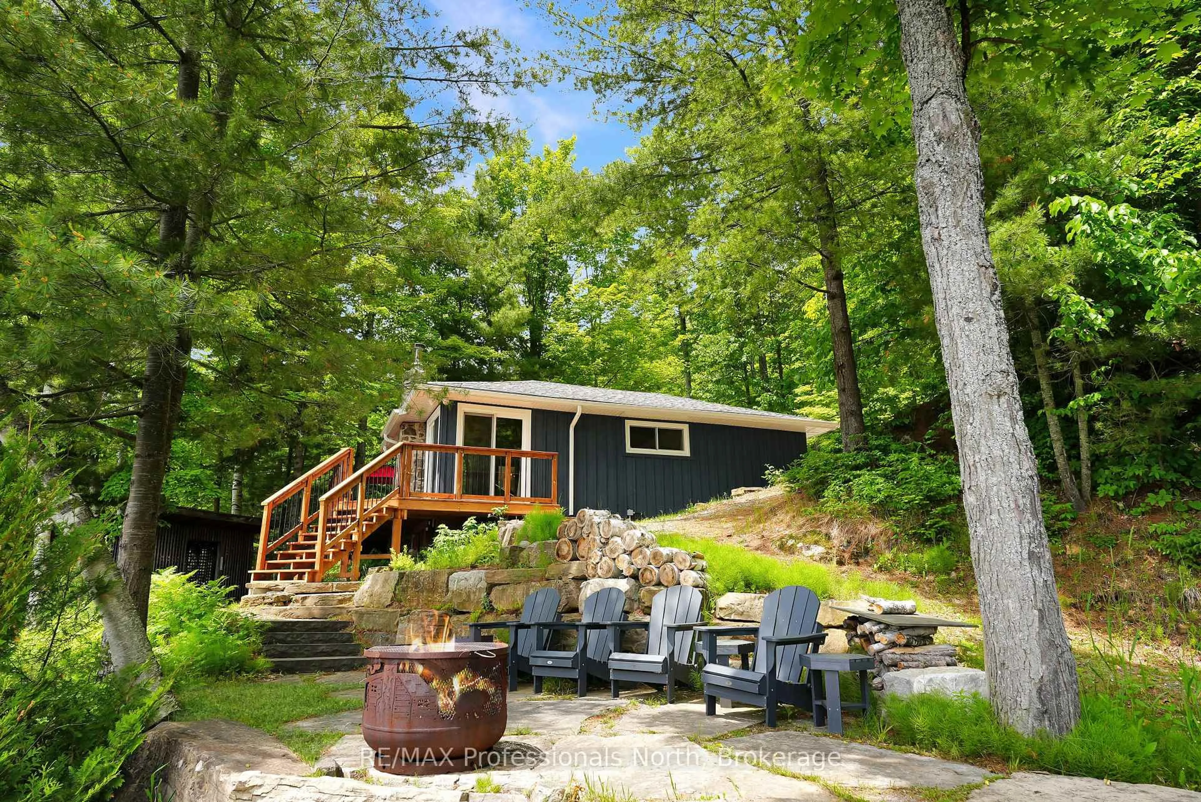 Patio, water/lake/river/ocean view for 1027 Rothwell Dr, Highlands East Ontario K0L 3C0