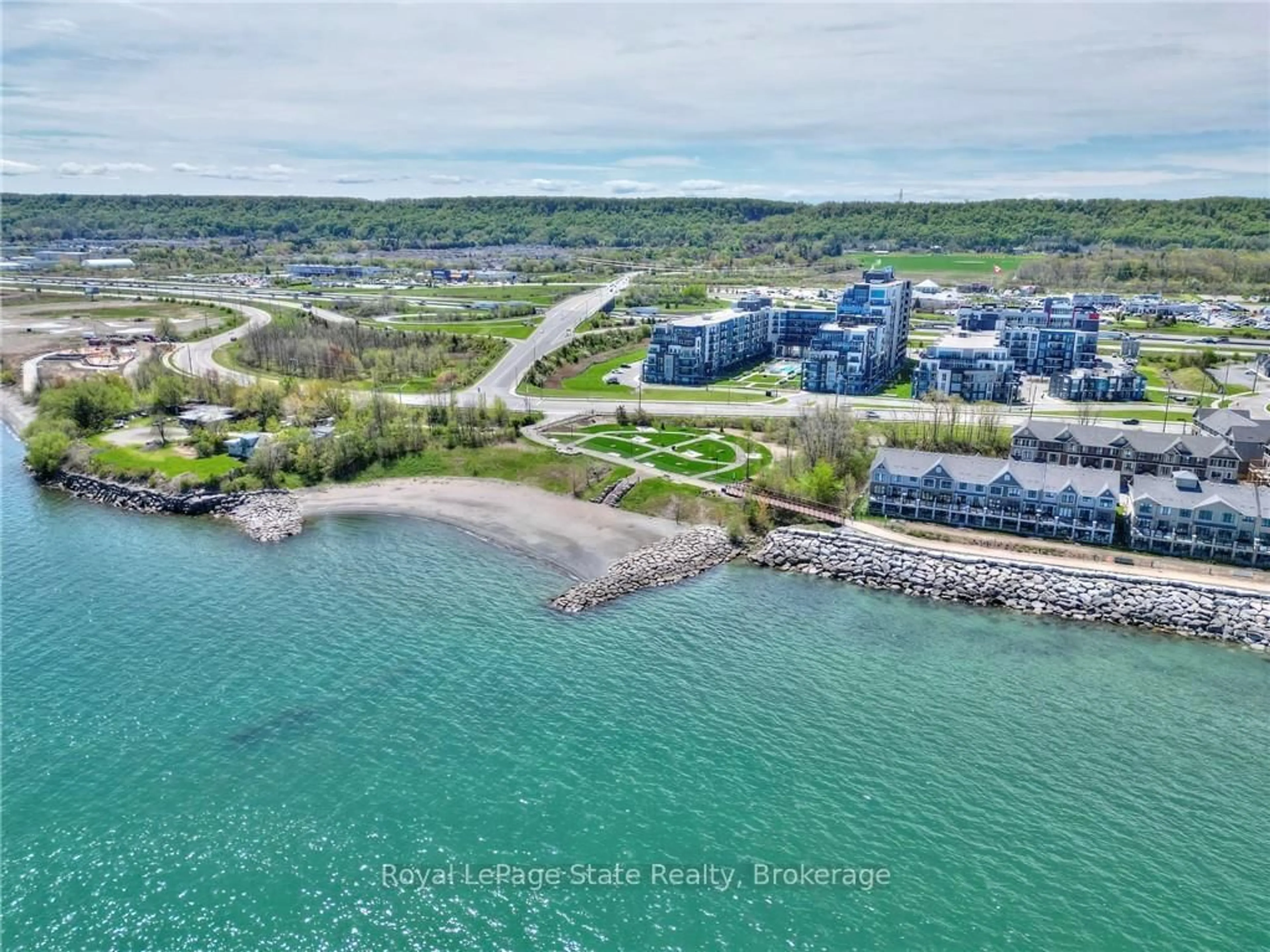 A pic from outside/outdoor area/front of a property/back of a property/a pic from drone, water/lake/river/ocean view for 16 Concord Pl #301, Grimsby Ontario L3M 0J1