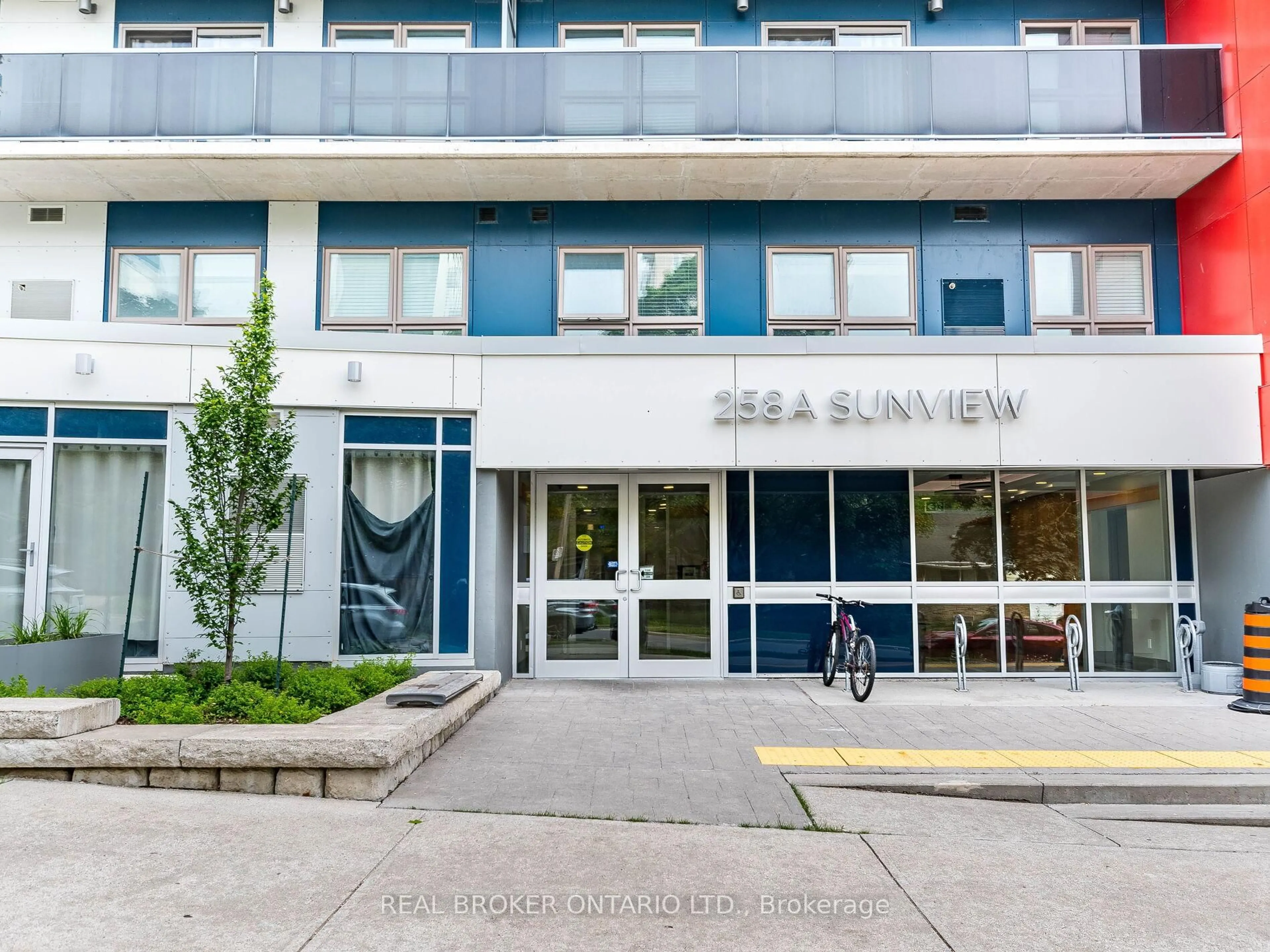 Unknown for 258A Sunview St #123, Waterloo Ontario N2L 0H6