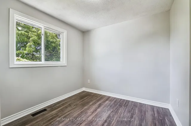Additional property image - 54 John Murray St