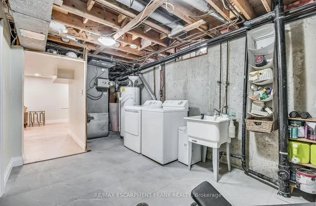 Additional property image - 54 John Murray St