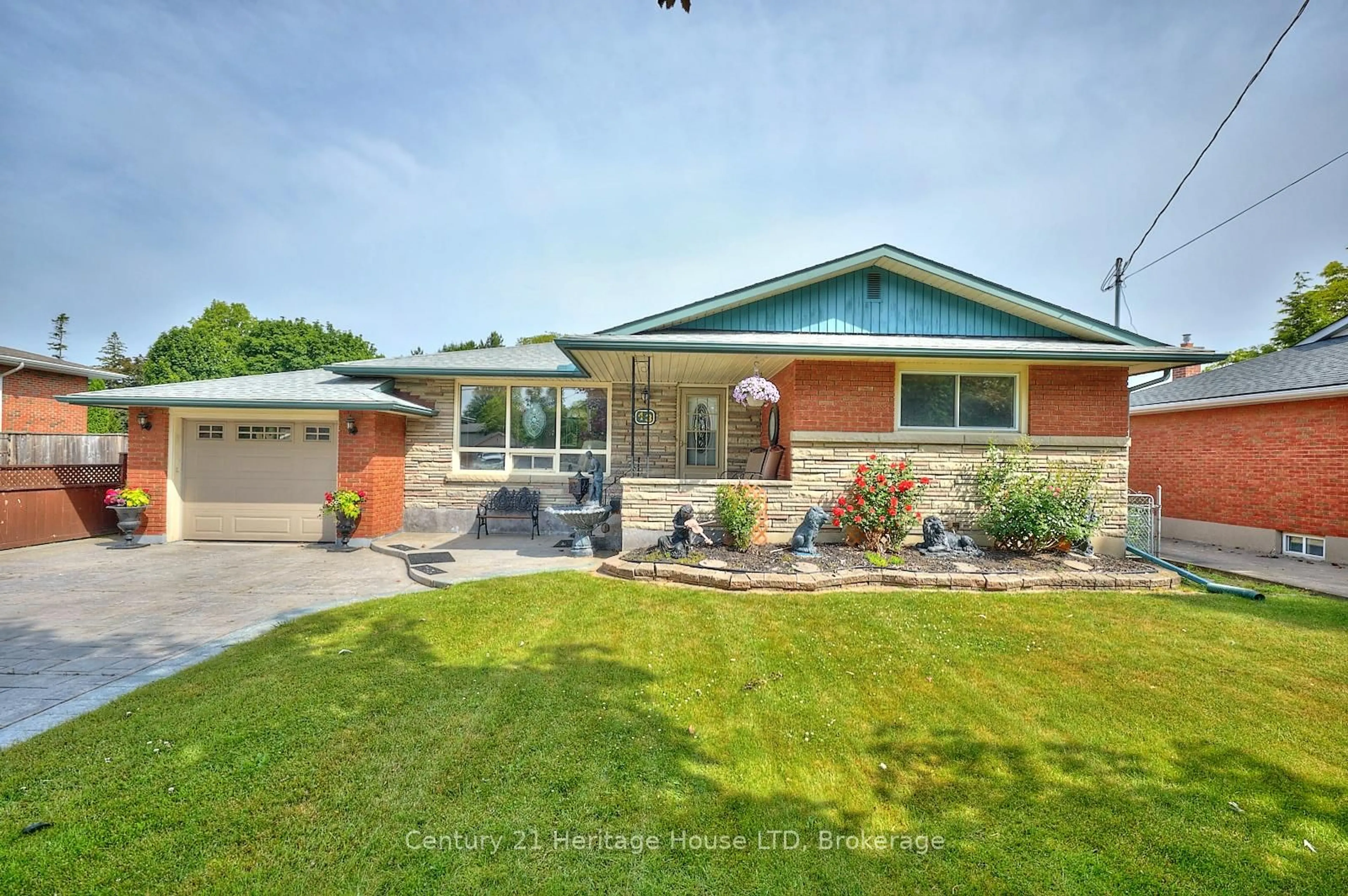Home with brick exterior material, street for 43 Parnell Rd, St. Catharines Ontario L2N 2W5