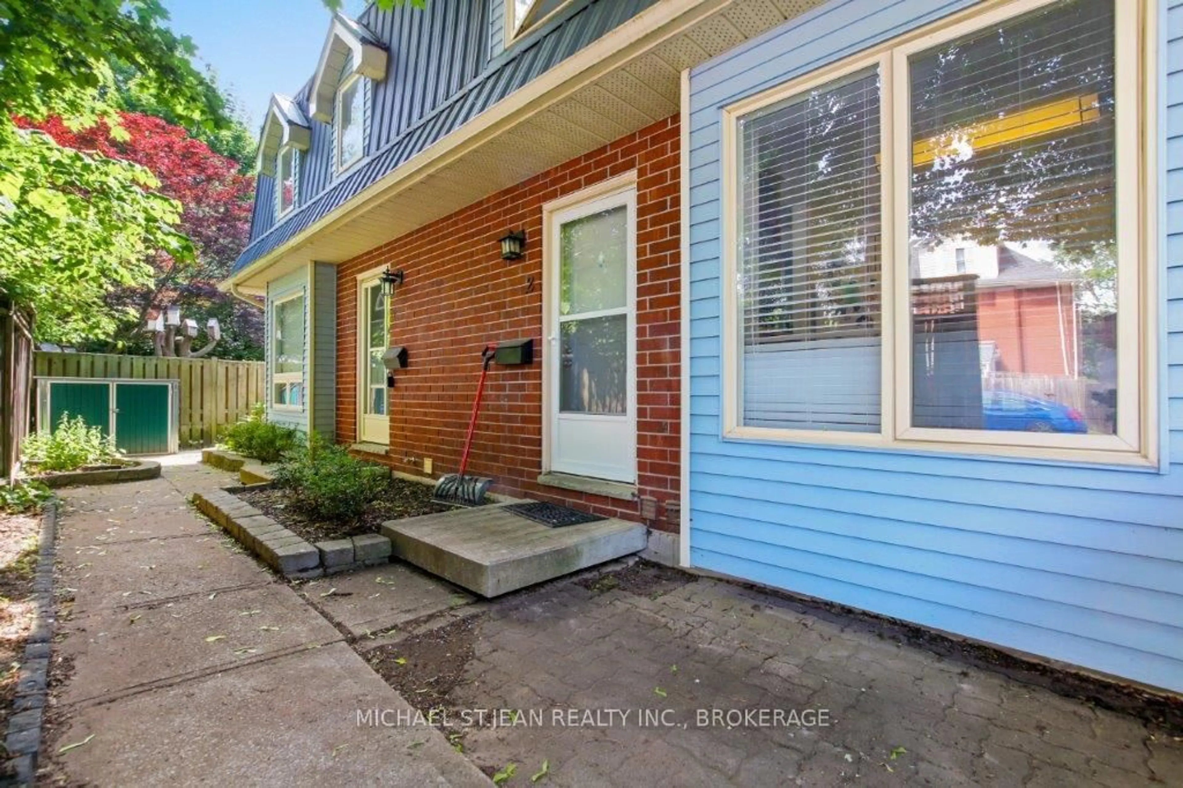 Unknown for 561 Princess Ave #2, London East Ontario N6B 2C1