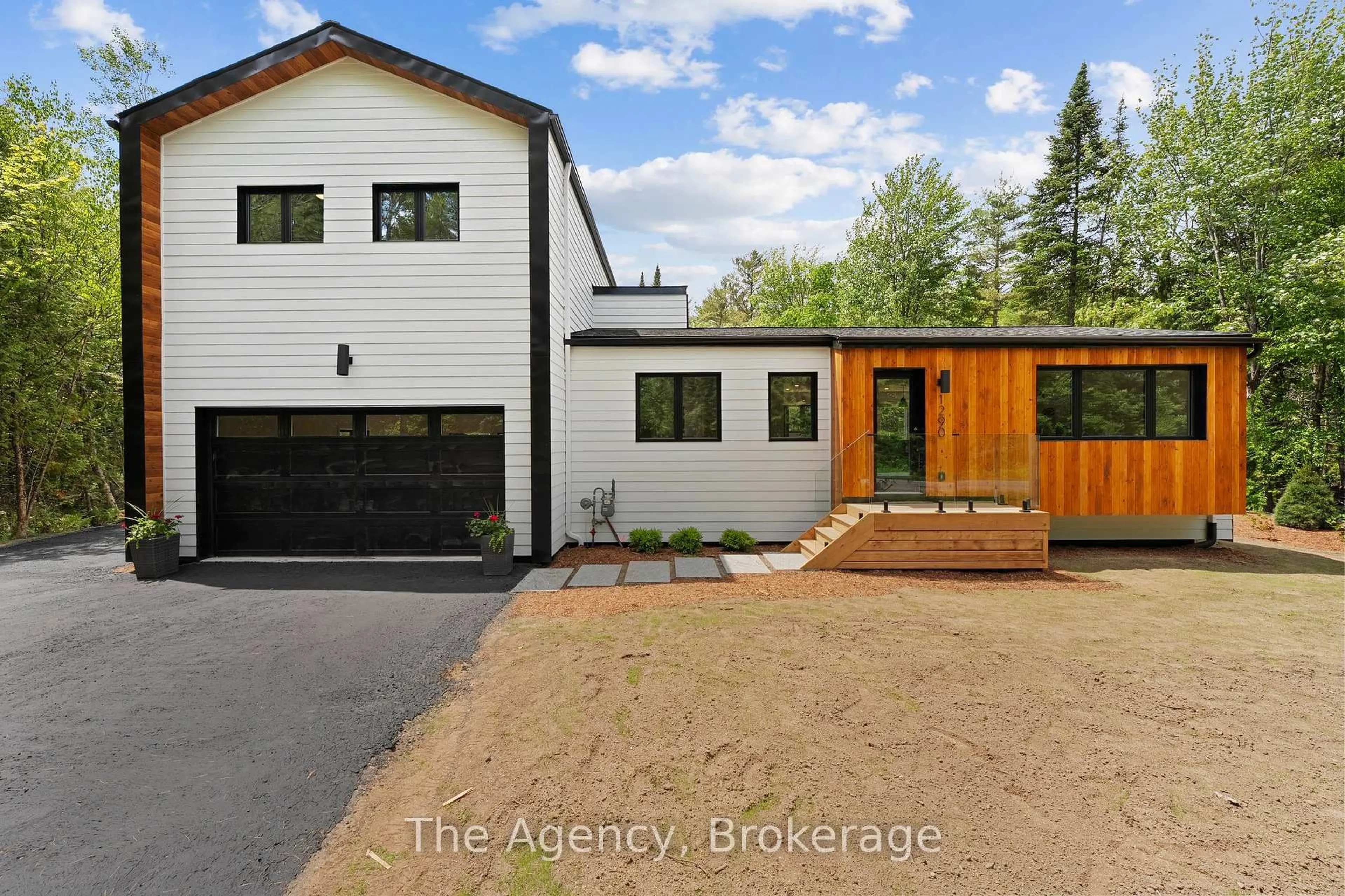 Unknown for 1290 Cedar Lane, Bracebridge Ontario P1L 1W9