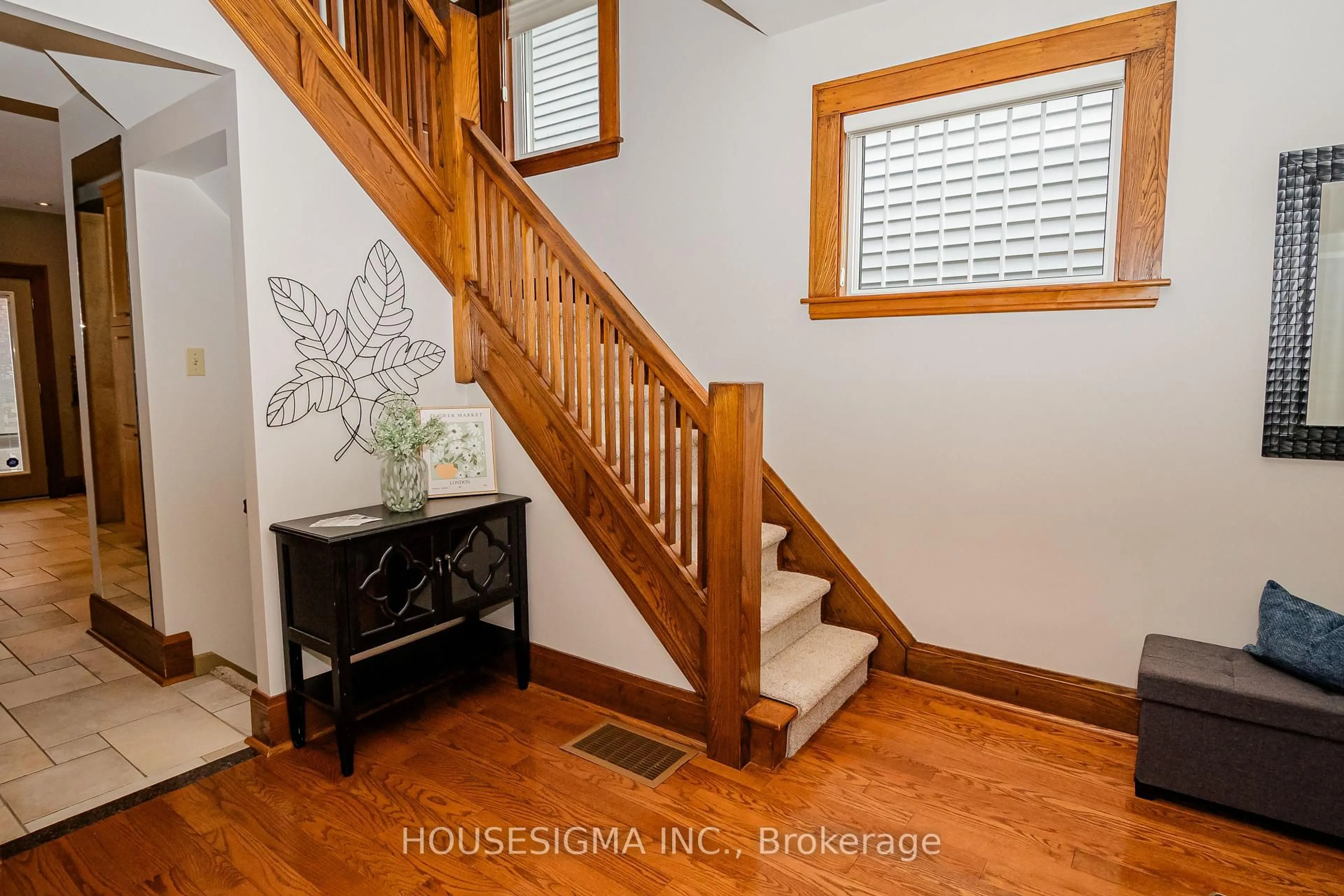 Unknown for 15 Margaret St, St. Thomas Ontario N5R 3H6