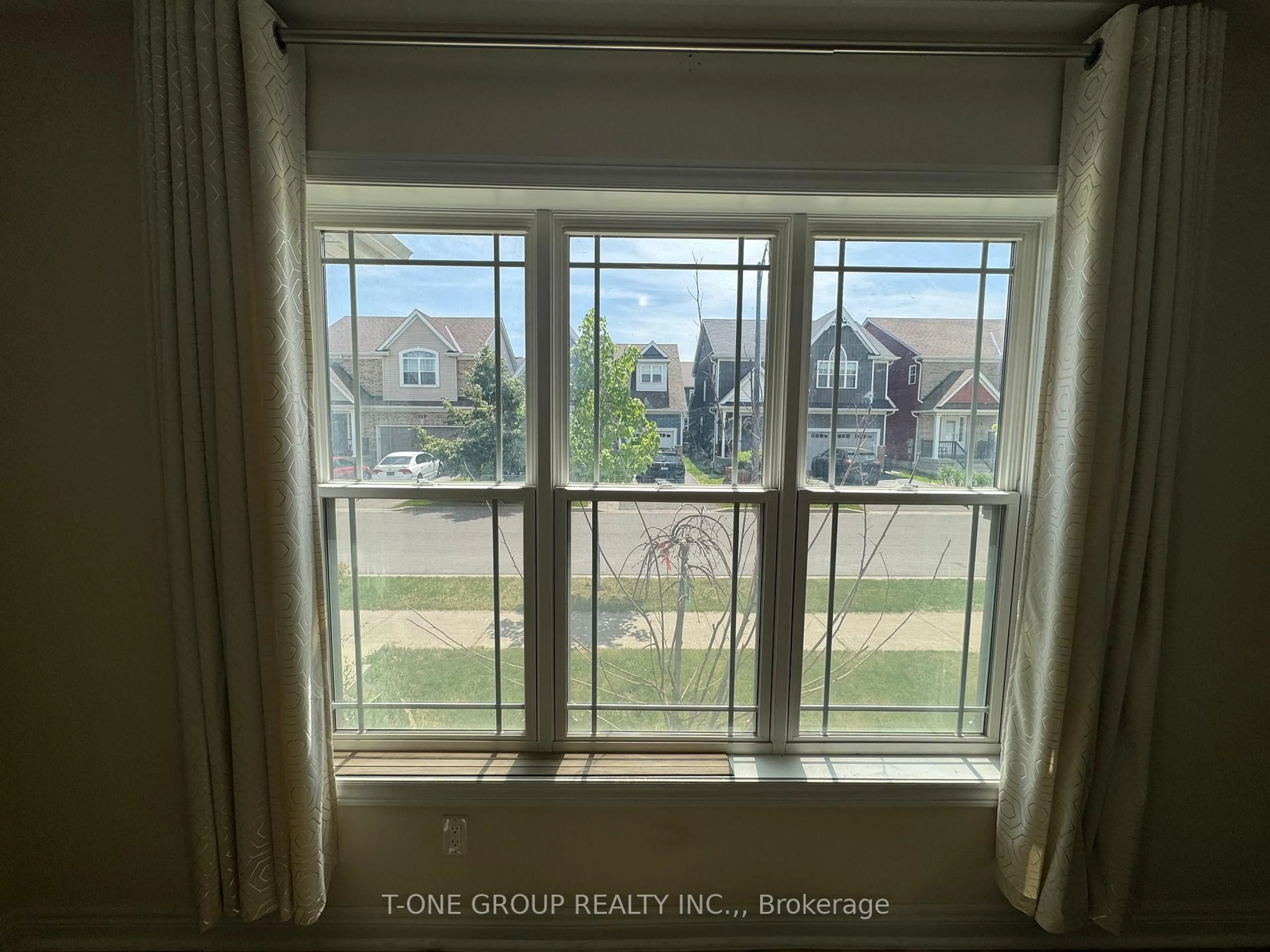 A pic of a room for 116 Rothwell Gdns, Peterborough North Ontario K9H 0G8