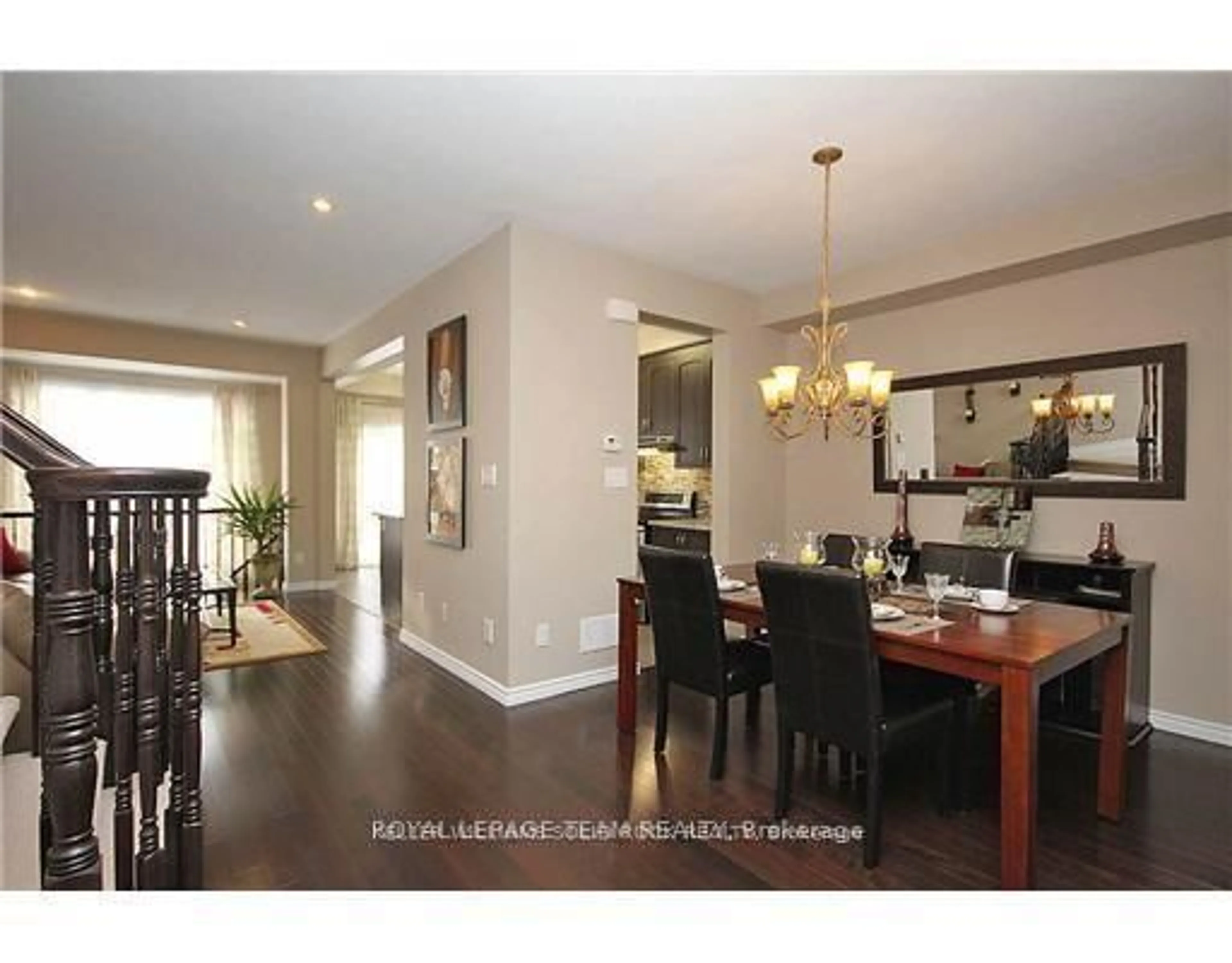 Dining room, wood/laminate floor for 910 Caldermill Private, Ottawa Ontario K2J 0Z7