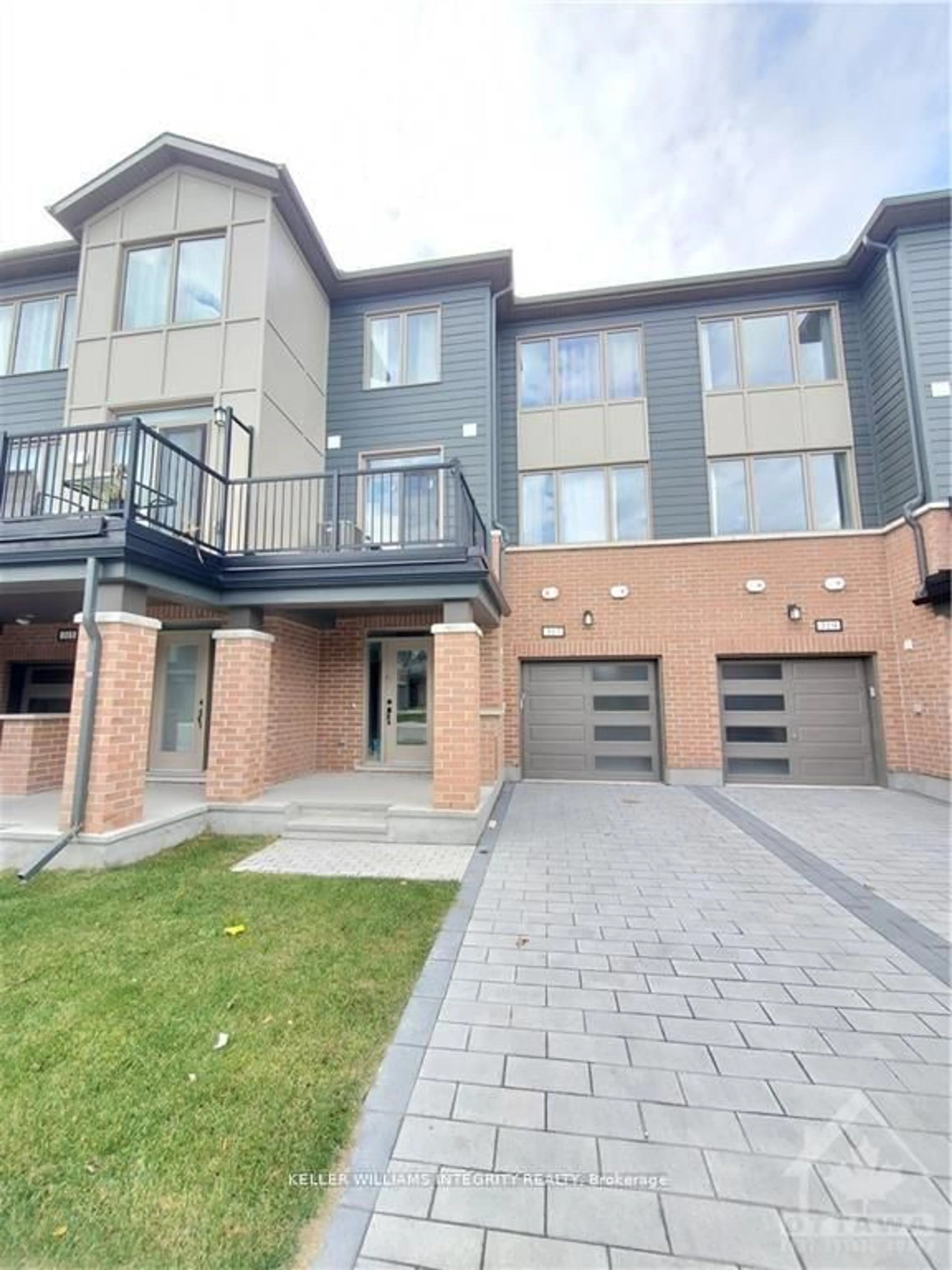 Unknown for 317 Squadron Cres, Ottawa Ontario K1K 4Z4
