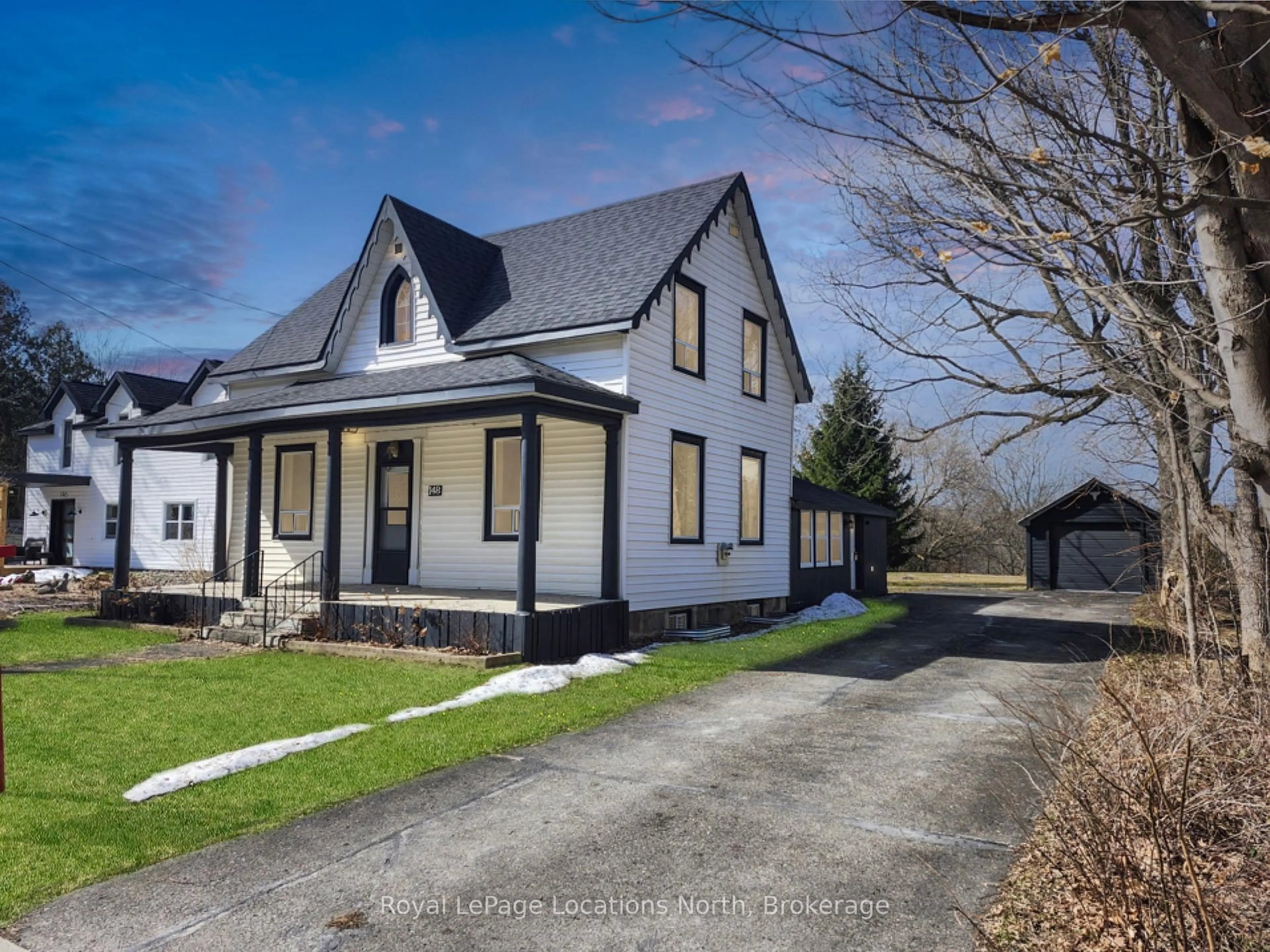 A pic from outside/outdoor area/front of a property/back of a property/a pic from drone, street for 148 Marsh St, Blue Mountains Ontario N0H 1J0