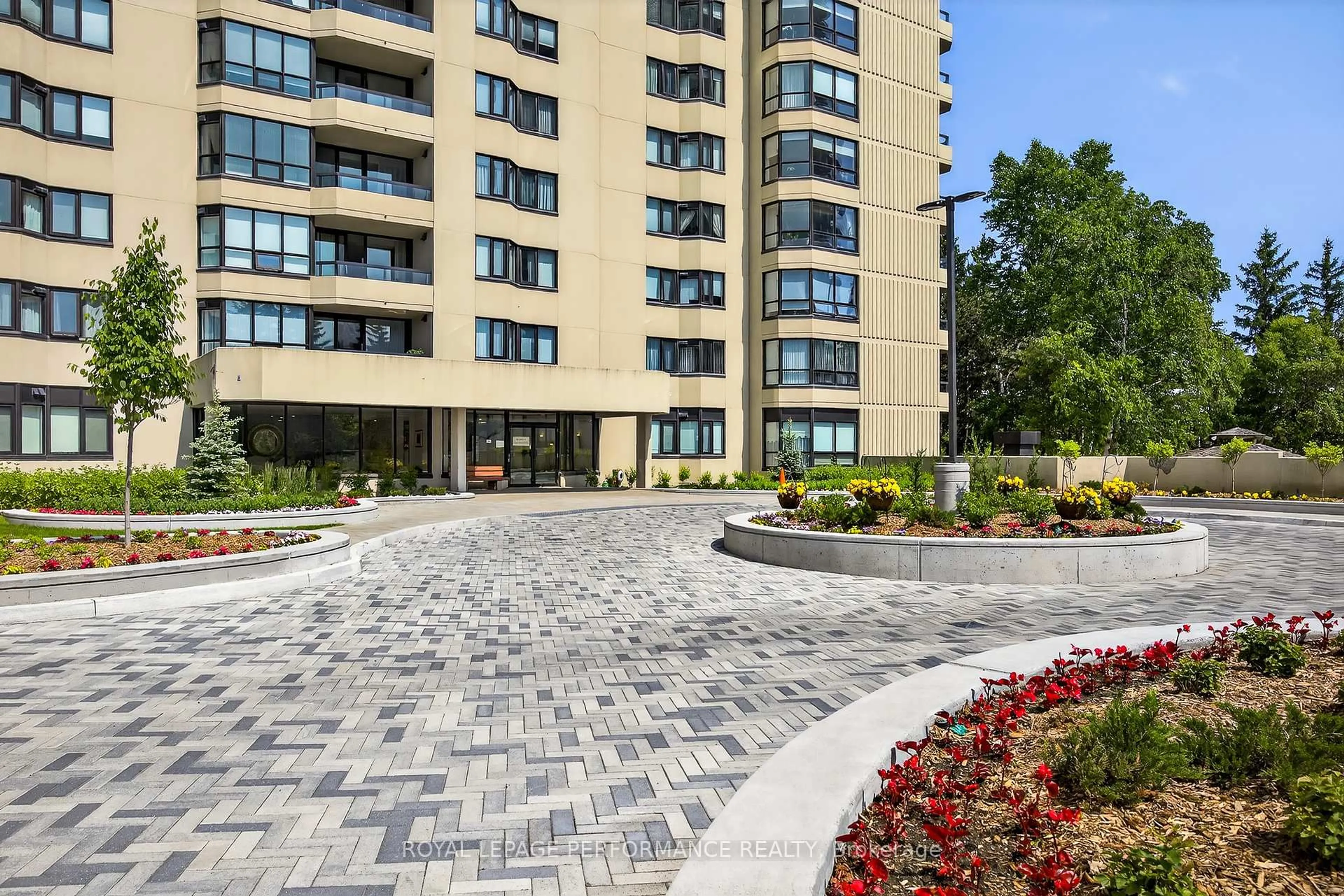 Unknown for 1500 Riverside Dr #2006, Ottawa Ontario K1G 4J4