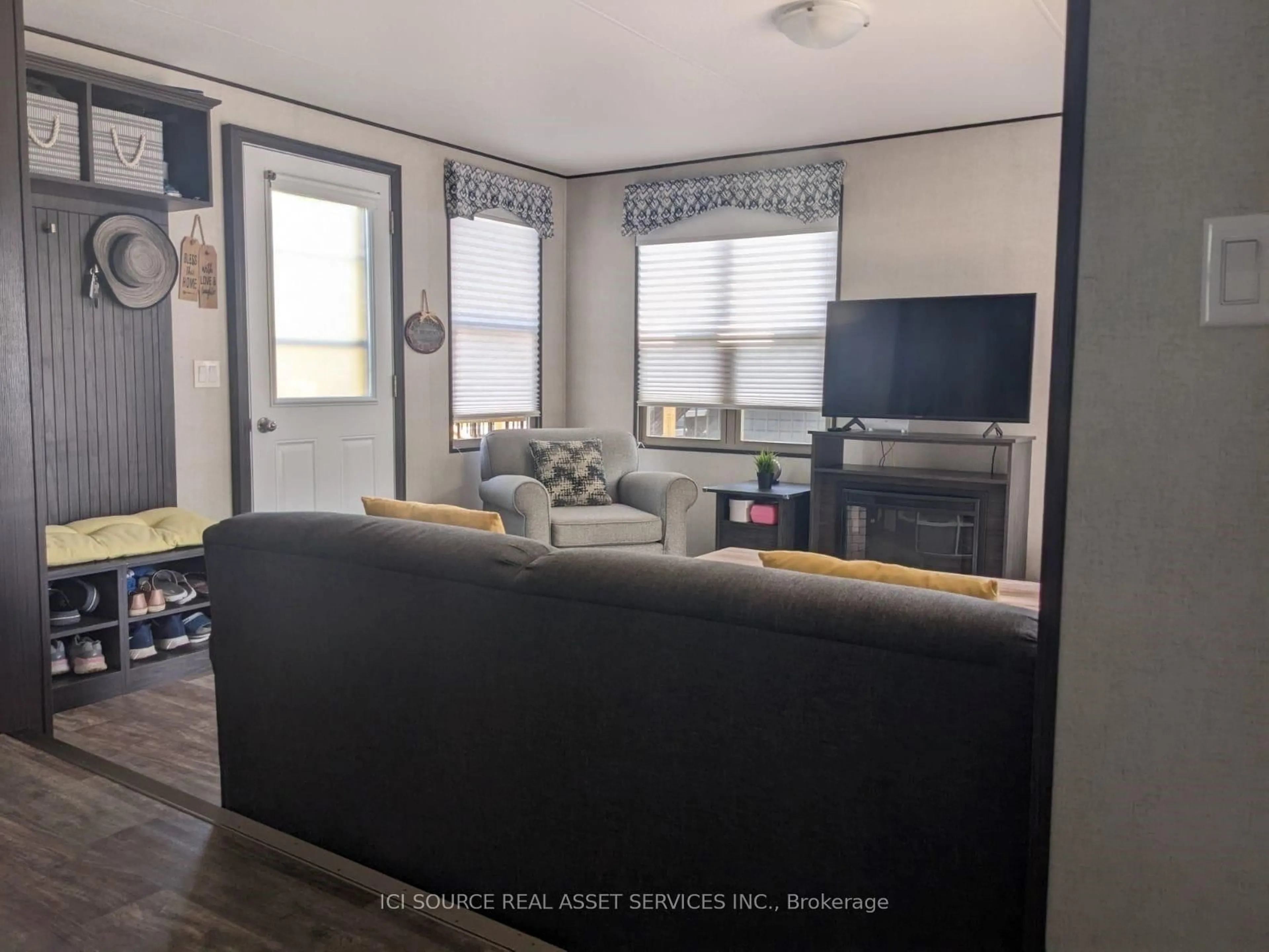 Living room with furniture, unknown for 7100 County Rd 18 #SBR092, Alnwick/Haldimand Ontario K0K 2X0