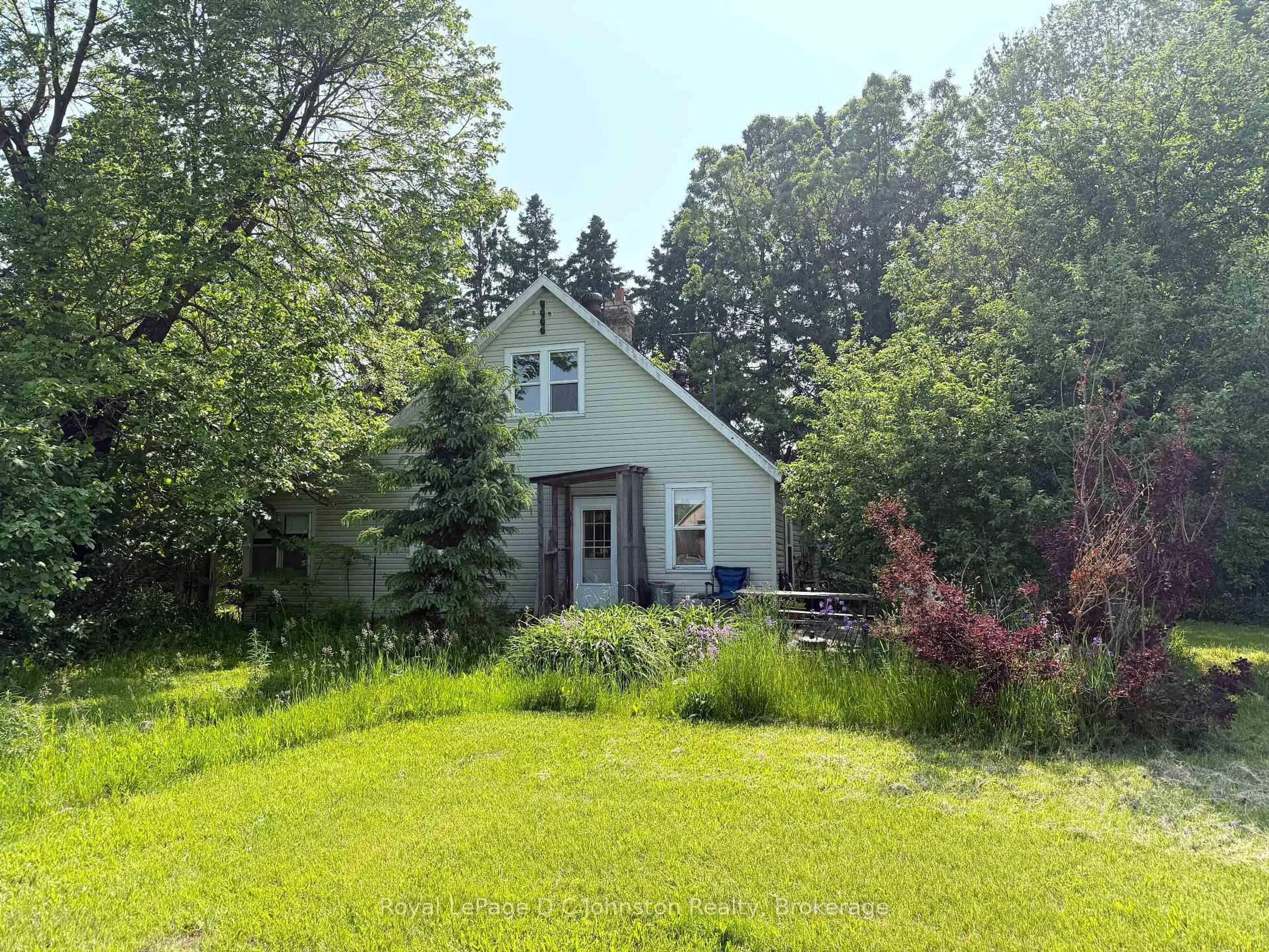 A pic from outside/outdoor area/front of a property/back of a property/a pic from drone, unknown for 381479 Concession 4 NDR Concession, West Grey Ontario N4N 3B9