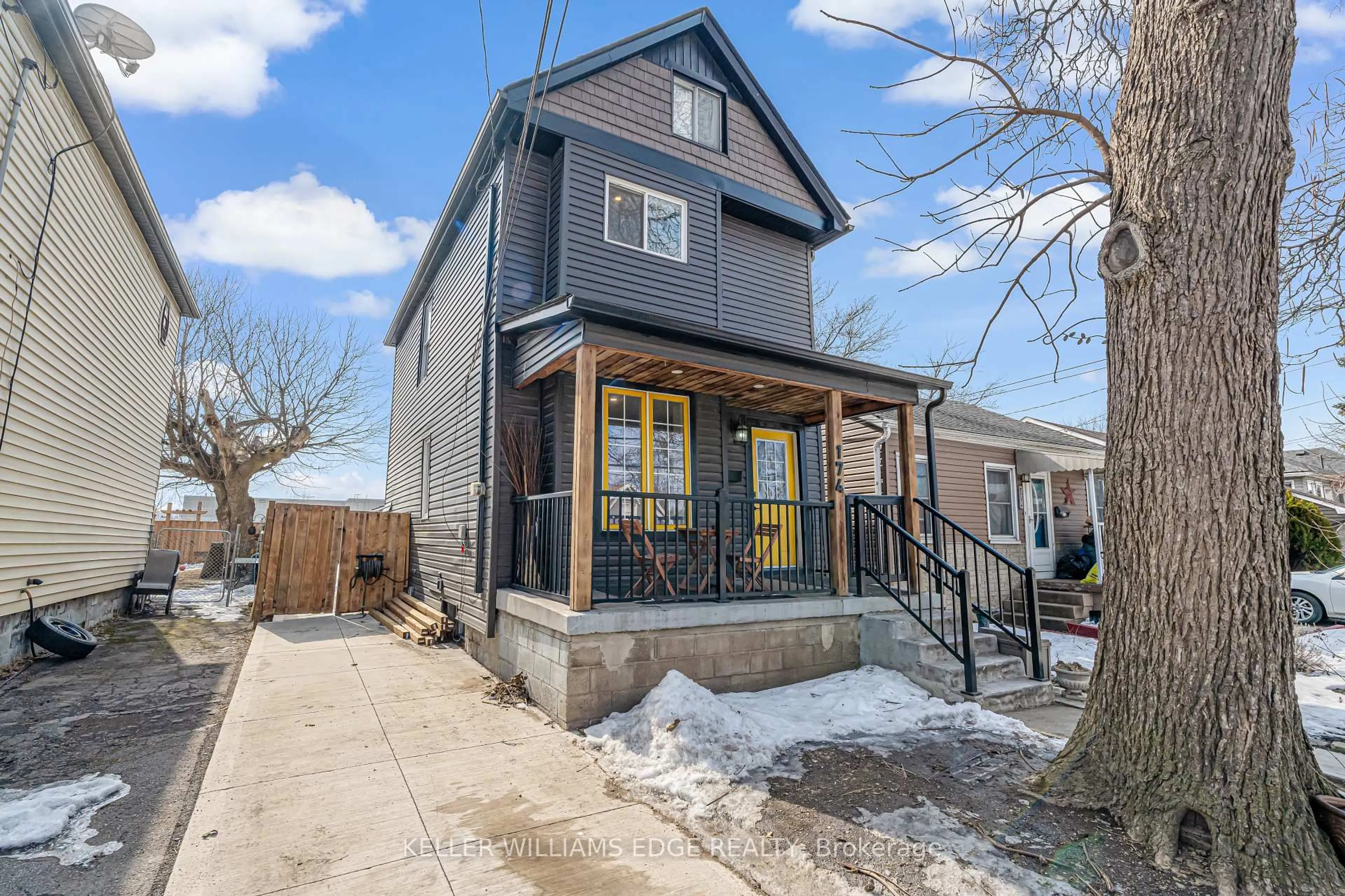 Home with brick exterior material, street for 174 McAnulty Blvd, Hamilton Ontario L8H 3H7