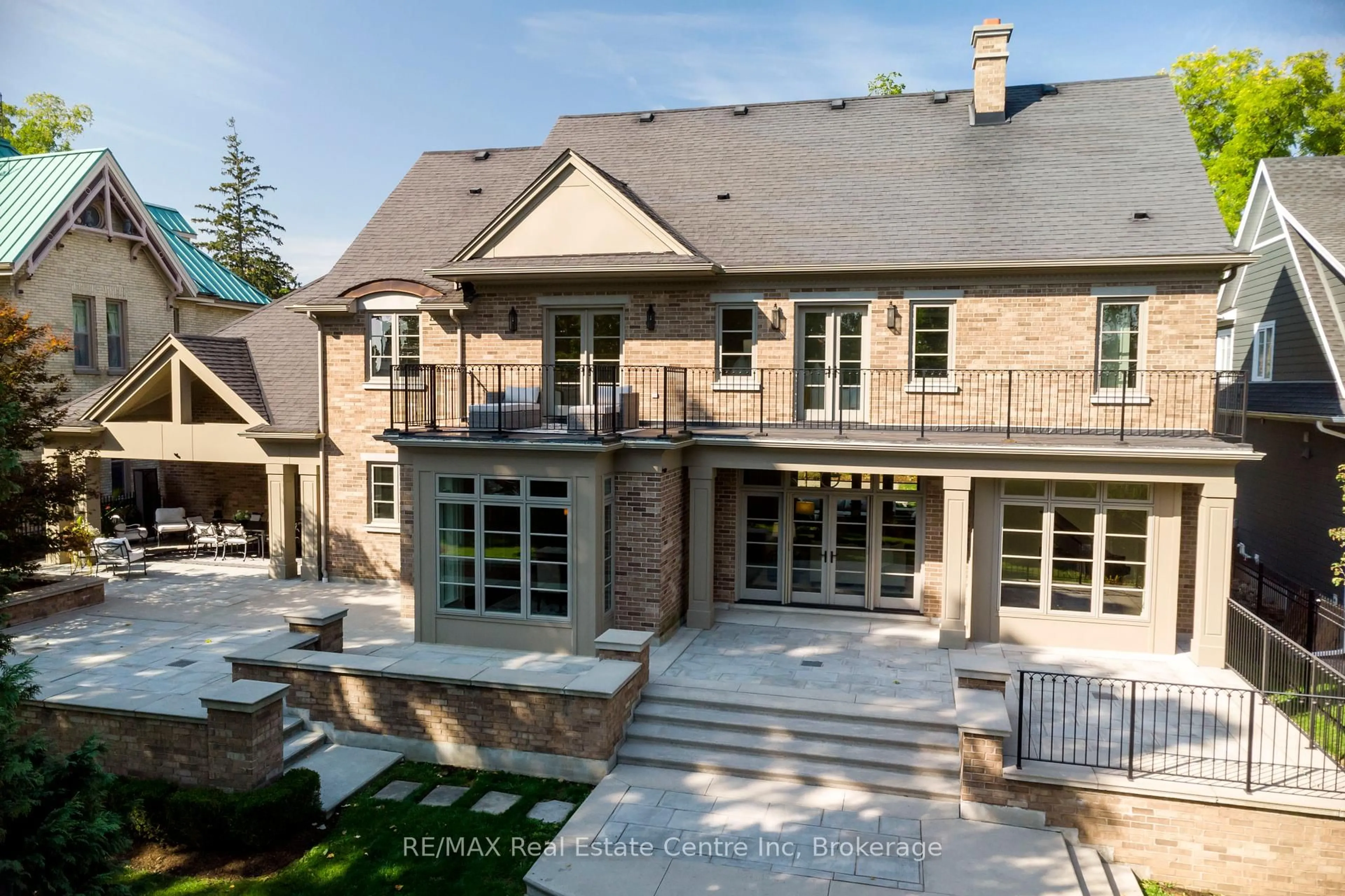 Home with brick exterior material, unknown for 18 Crescent Pl, Cambridge Ontario N1S 2N8