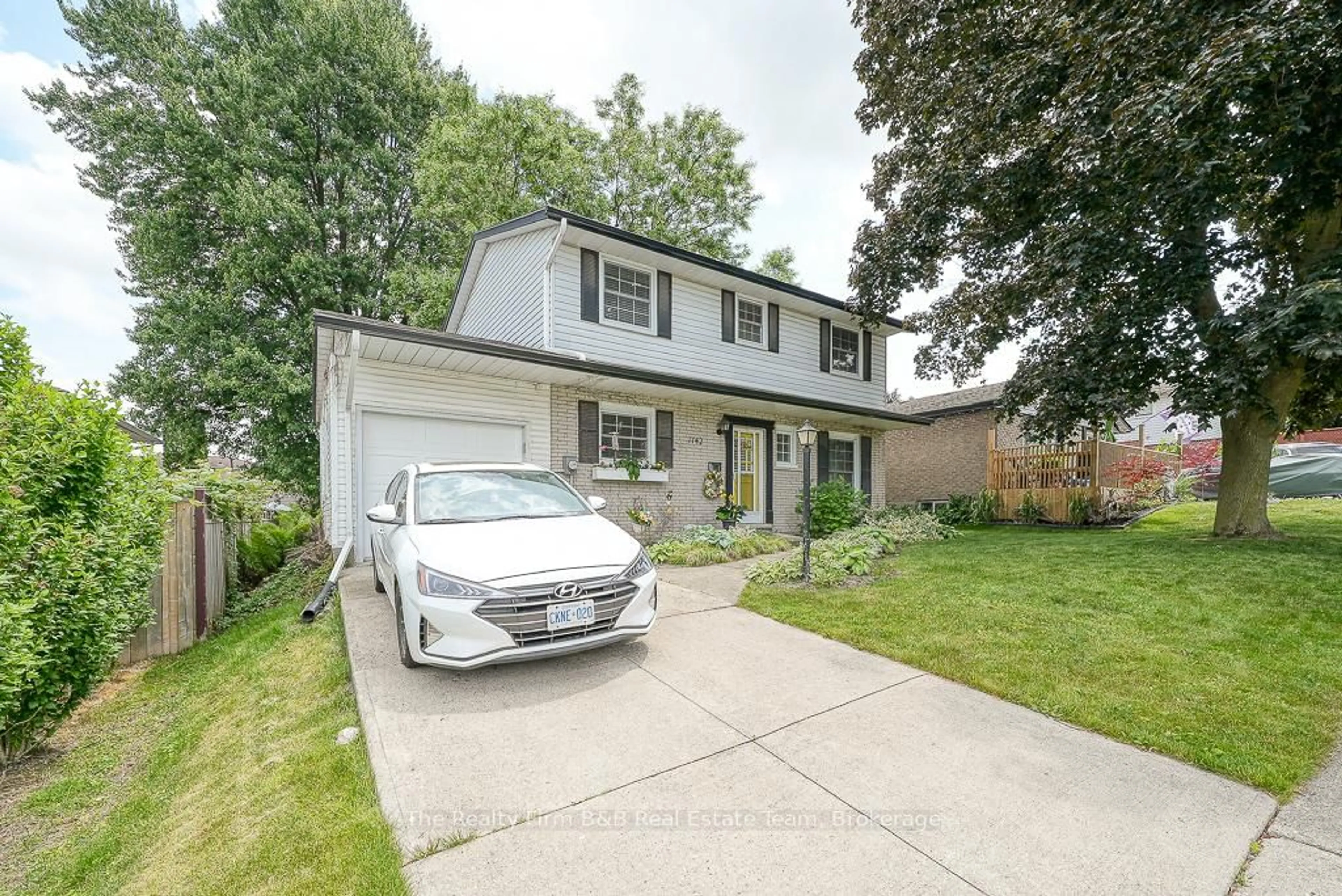 Home with vinyl exterior material, street for 1142 BENNETT Terr, Woodstock Ontario N4S 8E8