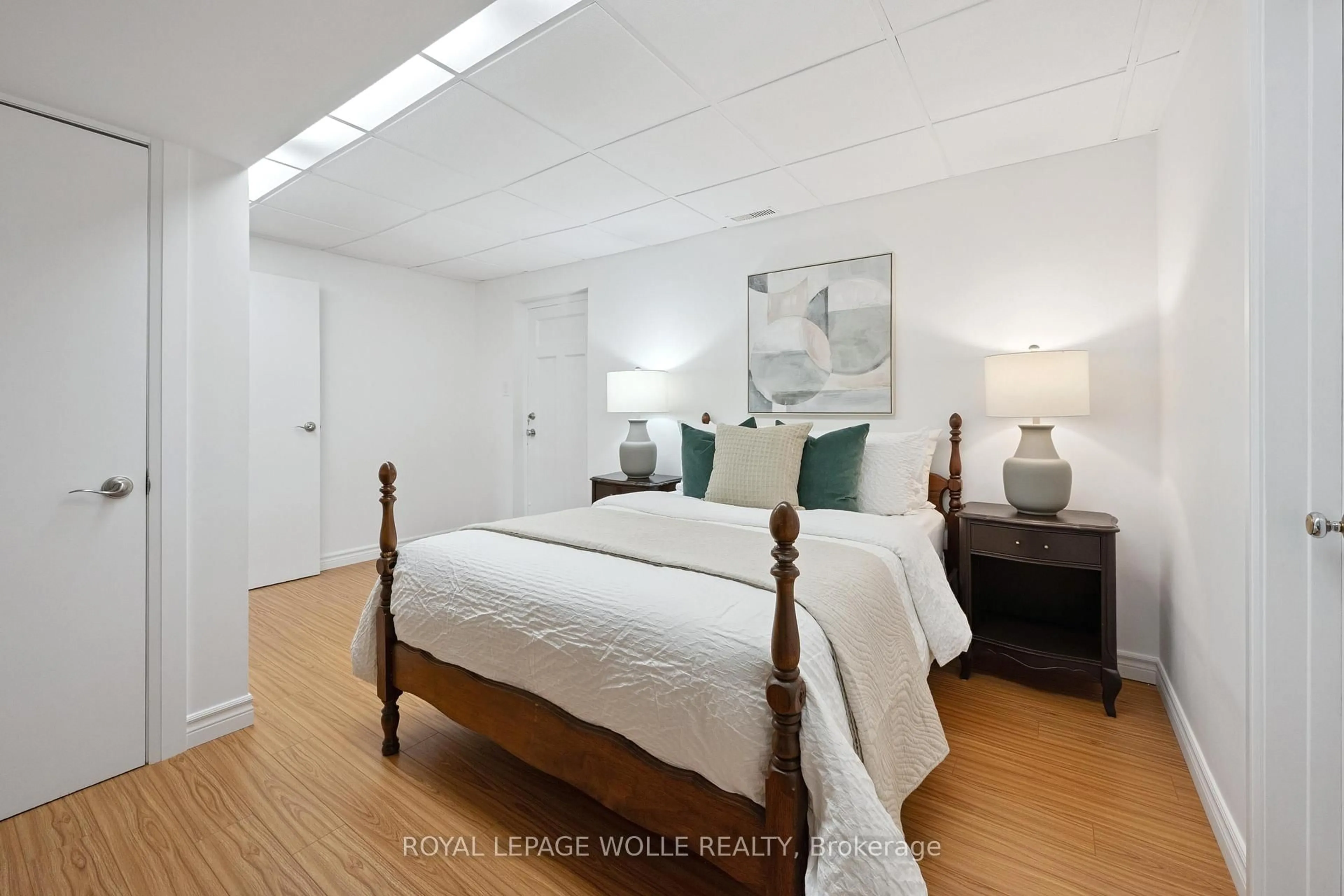 Bedroom with bed, unknown for 3850 Beaverdale Rd, Cambridge Ontario N3H 4R6