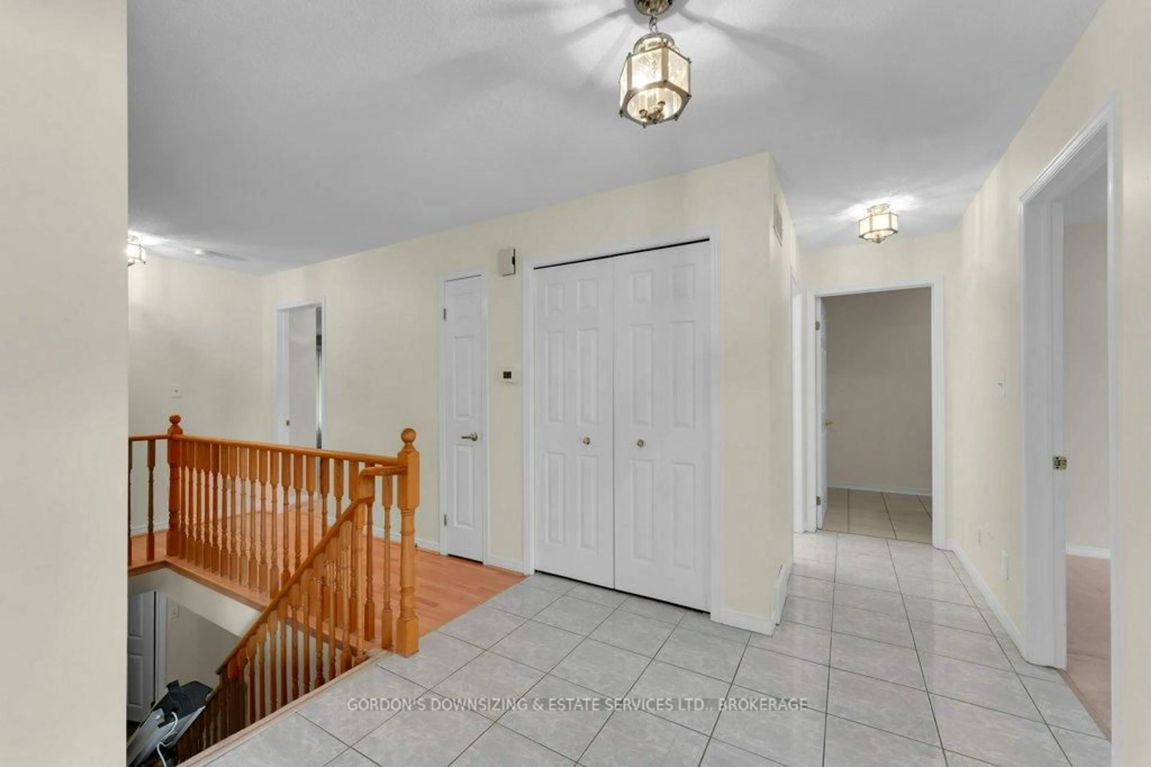 Indoor foyer for 100 Medley Crt #28, Kingston Ontario K7K 6X1