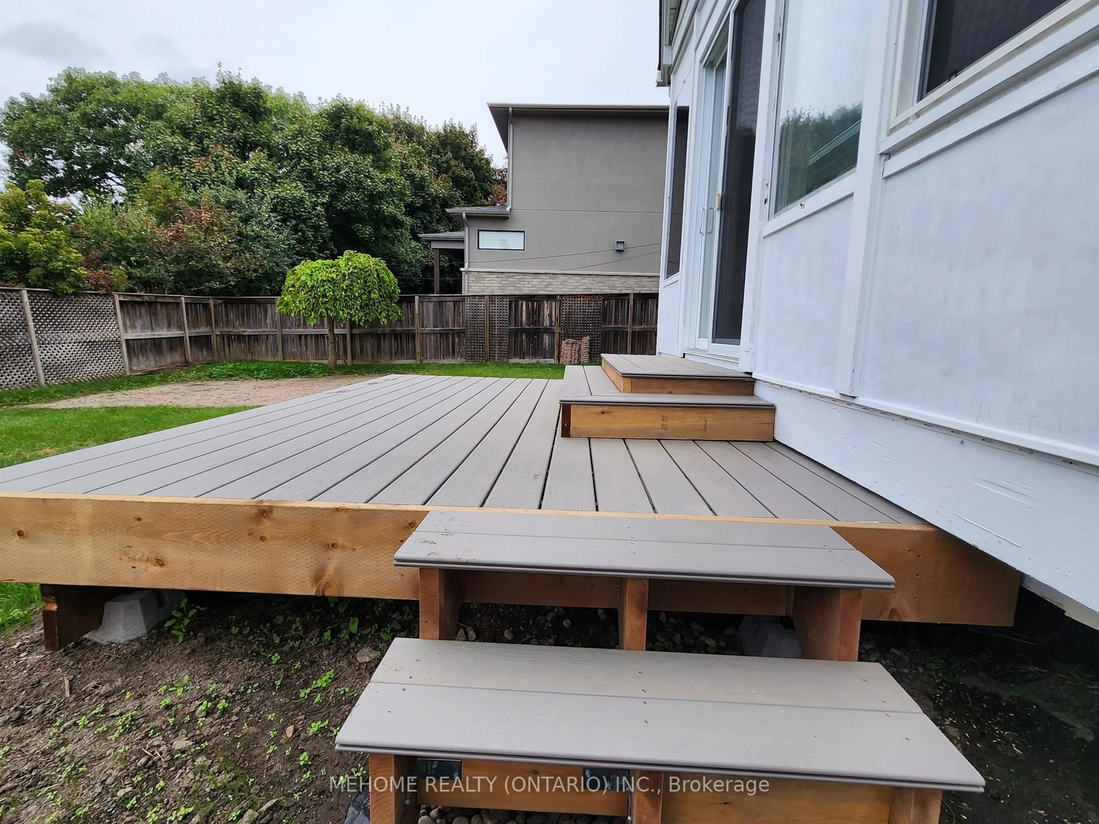 Patio, street for 9 Epworth Ave, Ottawa Ontario K2G 2L4