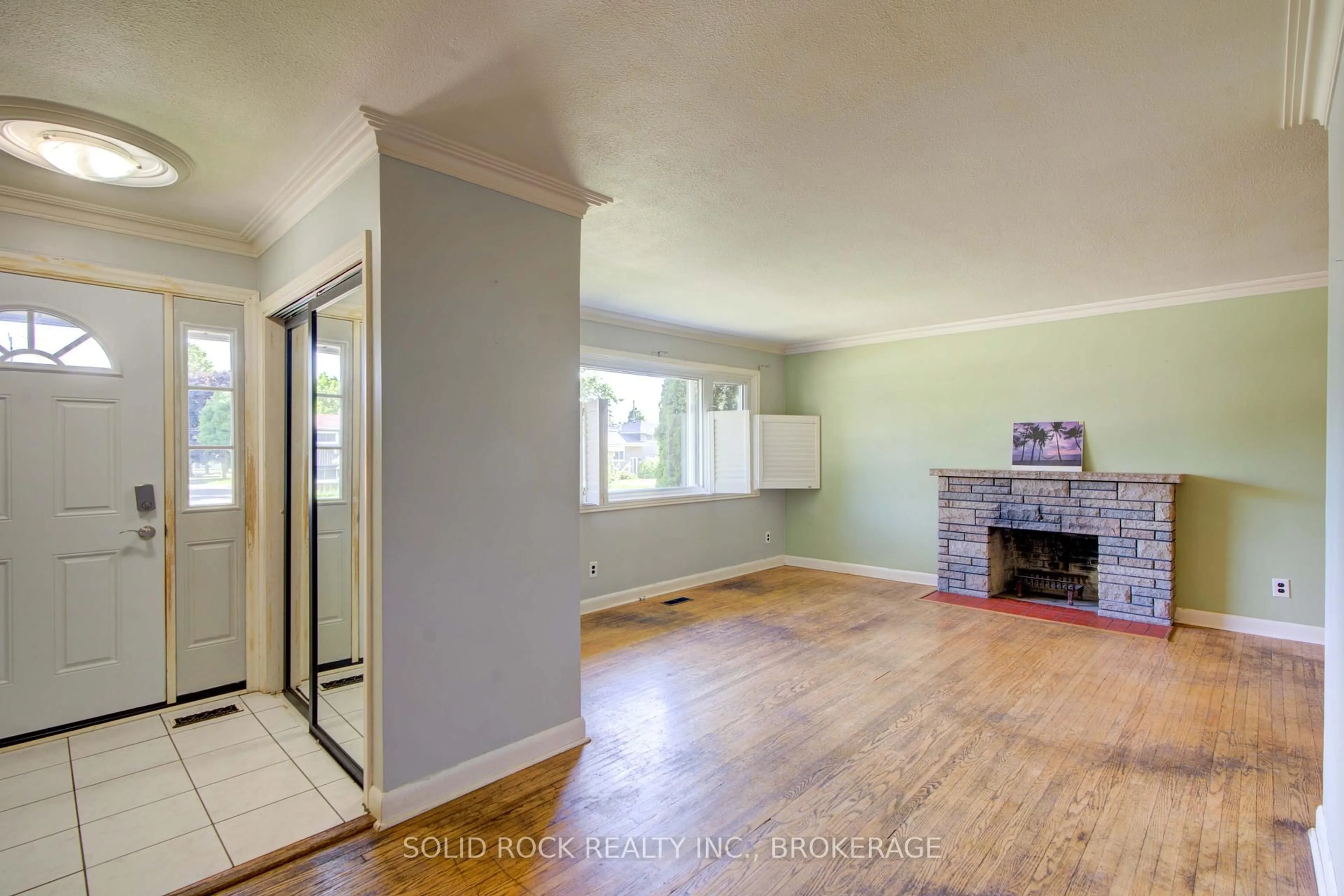 A pic of a room for 1209 Johnson St, Kingston Ontario K7M 2P1