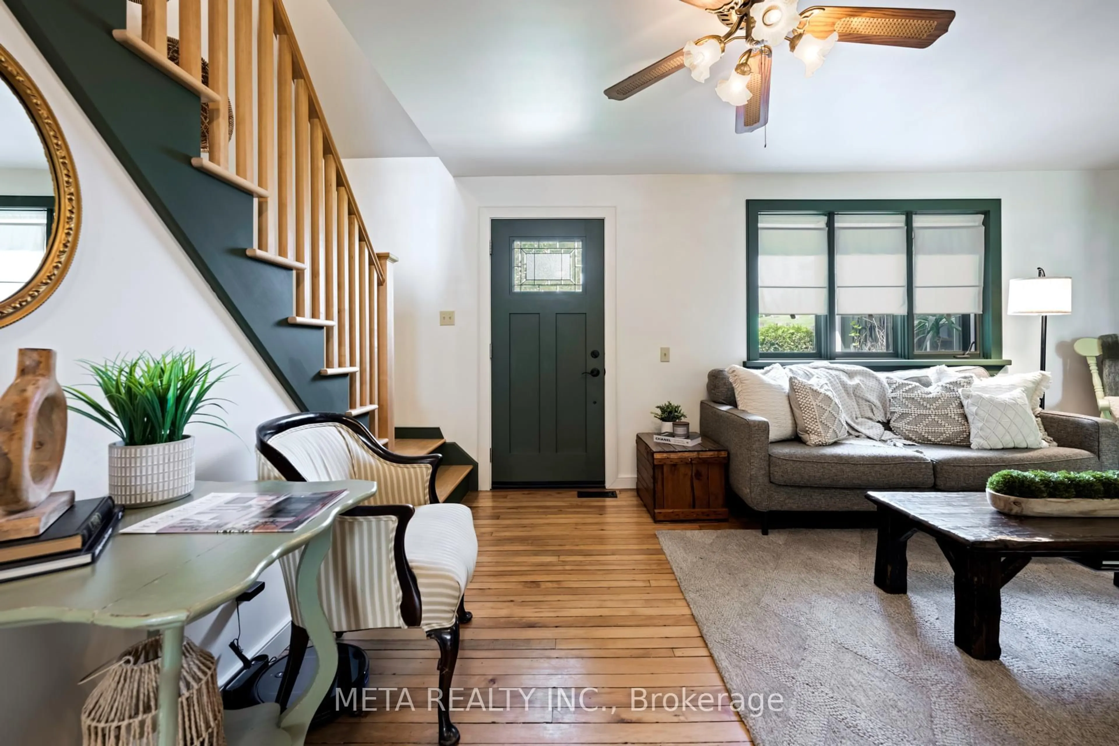 Indoor entryway for 237 Main St, Melancthon Ontario L9V 1X7