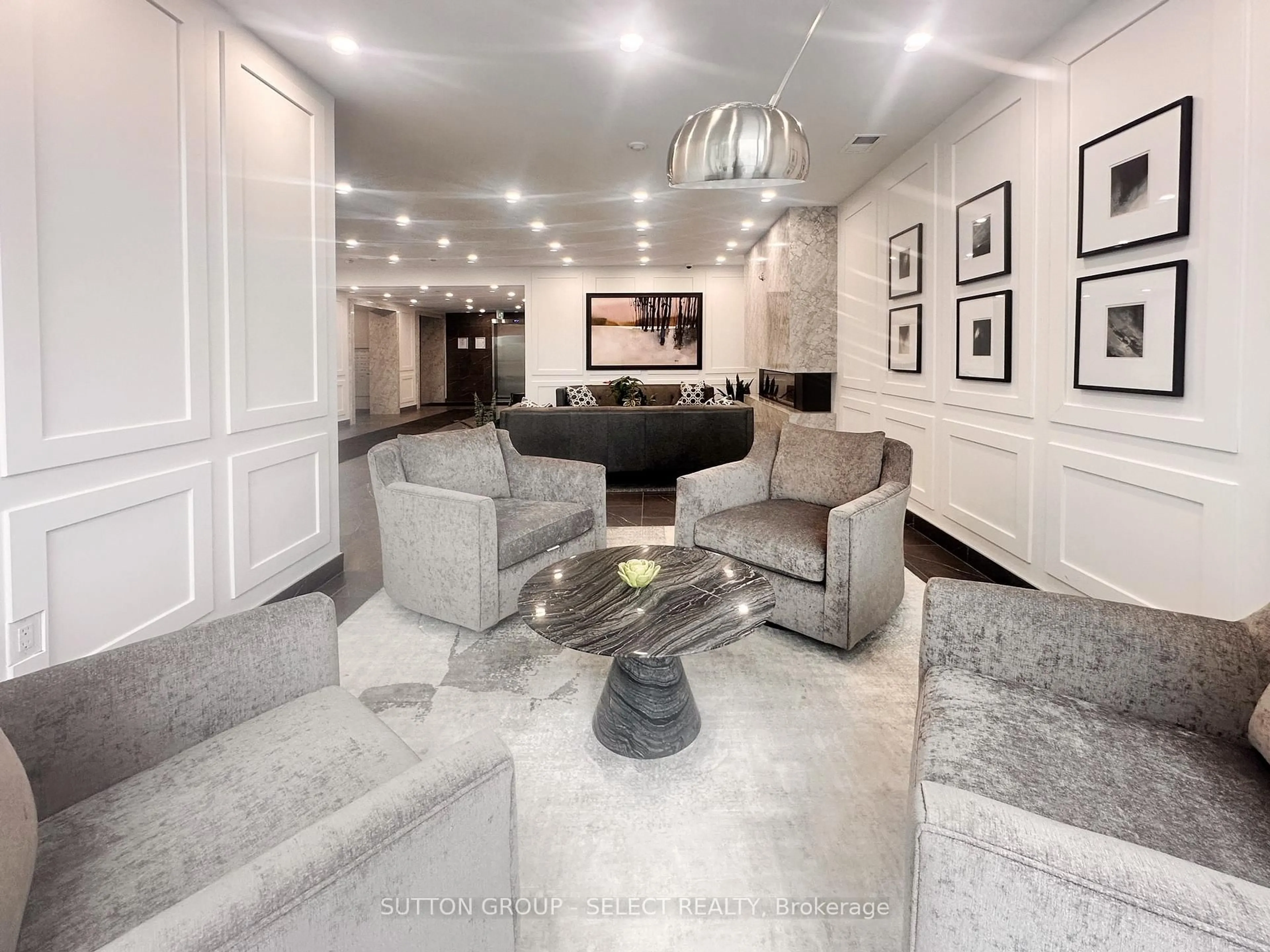 Lobby for 460 Callaway Rd #813, London North Ontario N6P 1H5