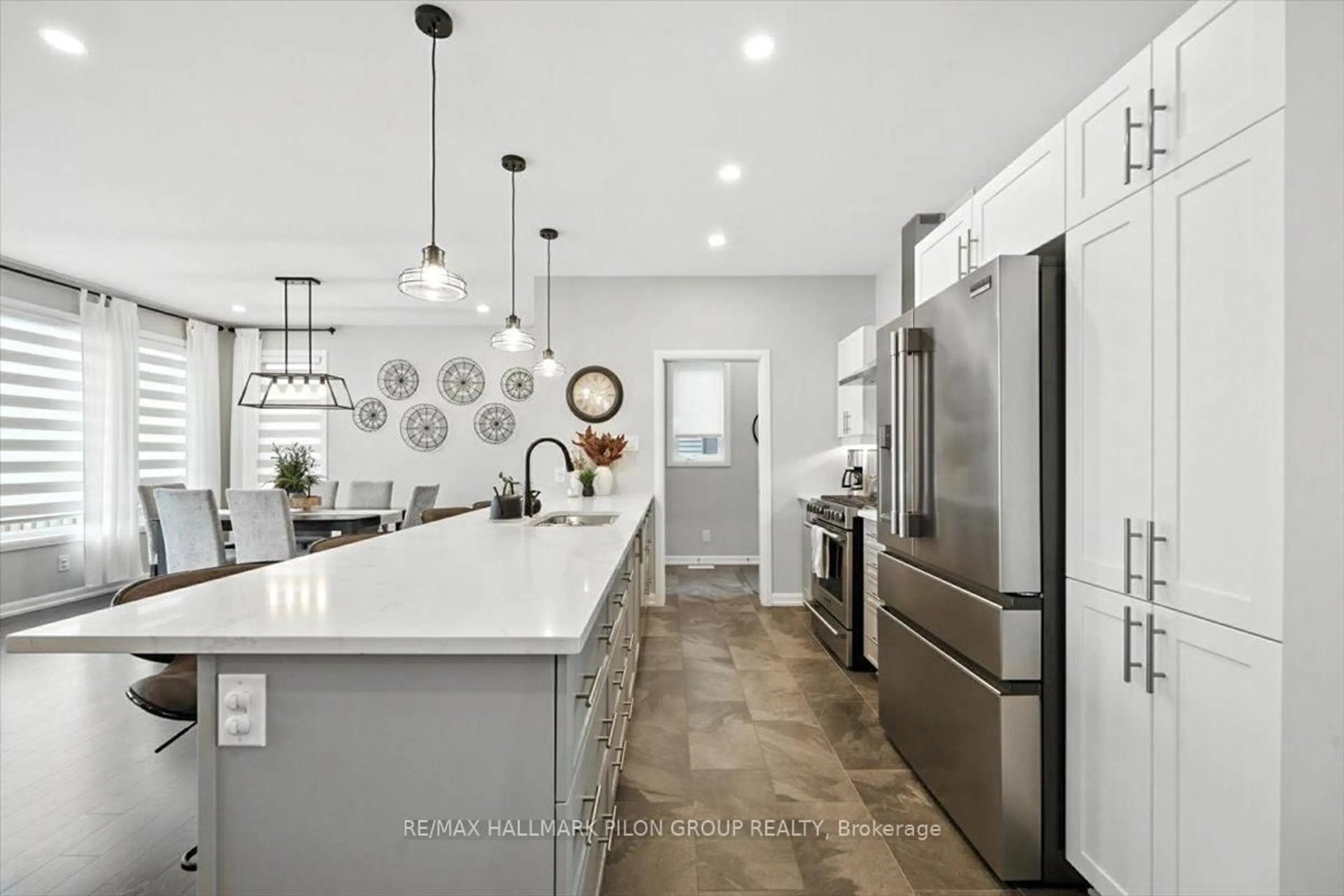 Open concept kitchen, ceramic/tile floor for 1142 Diamond St, Clarence-Rockland Ontario K4K 0L9