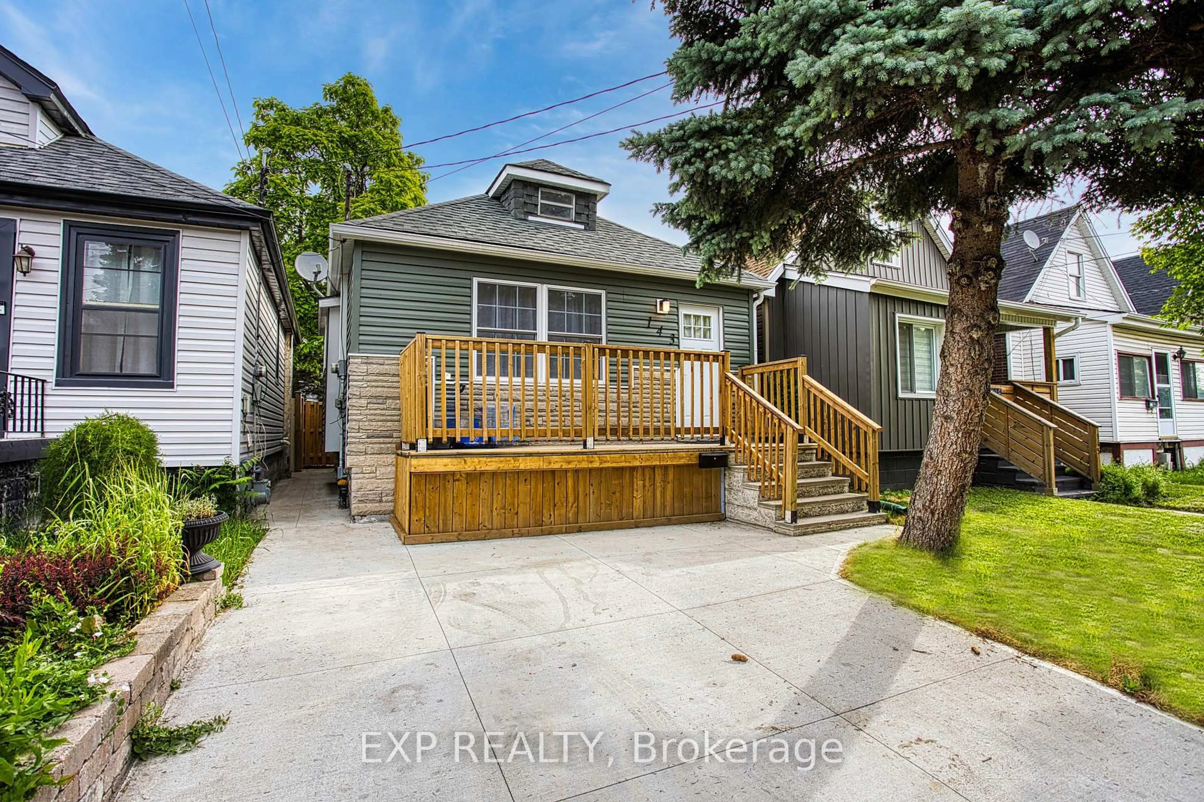 Unknown for 143 McAnulty Blvd, Hamilton Ontario L8H 3H6