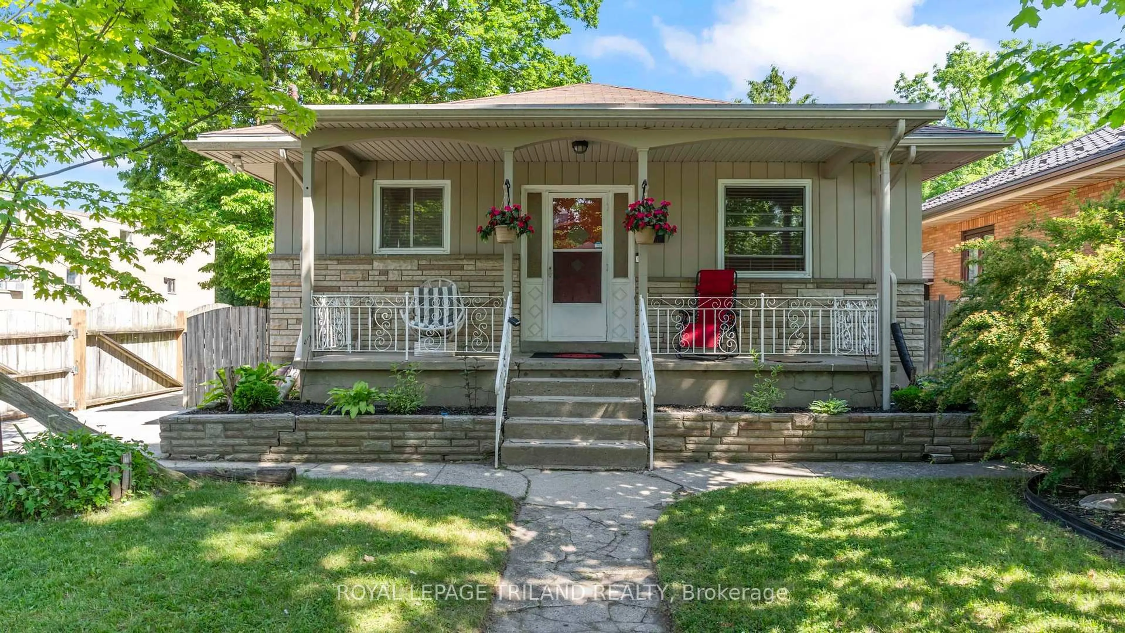Unknown for 378 GREY St, London East Ontario N6B 1G9
