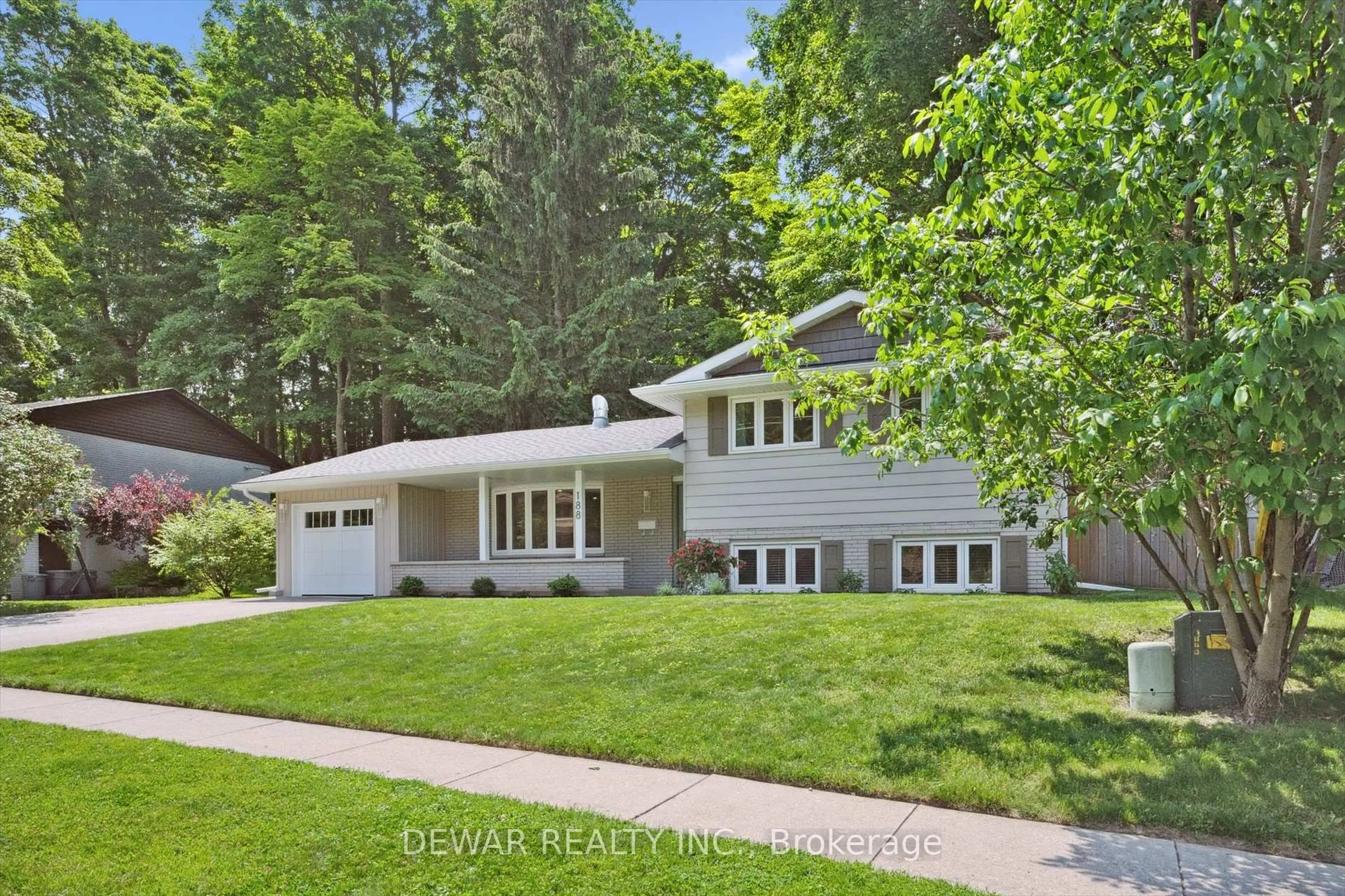 Home with vinyl exterior material, street for 188 Winston Blvd, Cambridge Ontario N3C 1M3