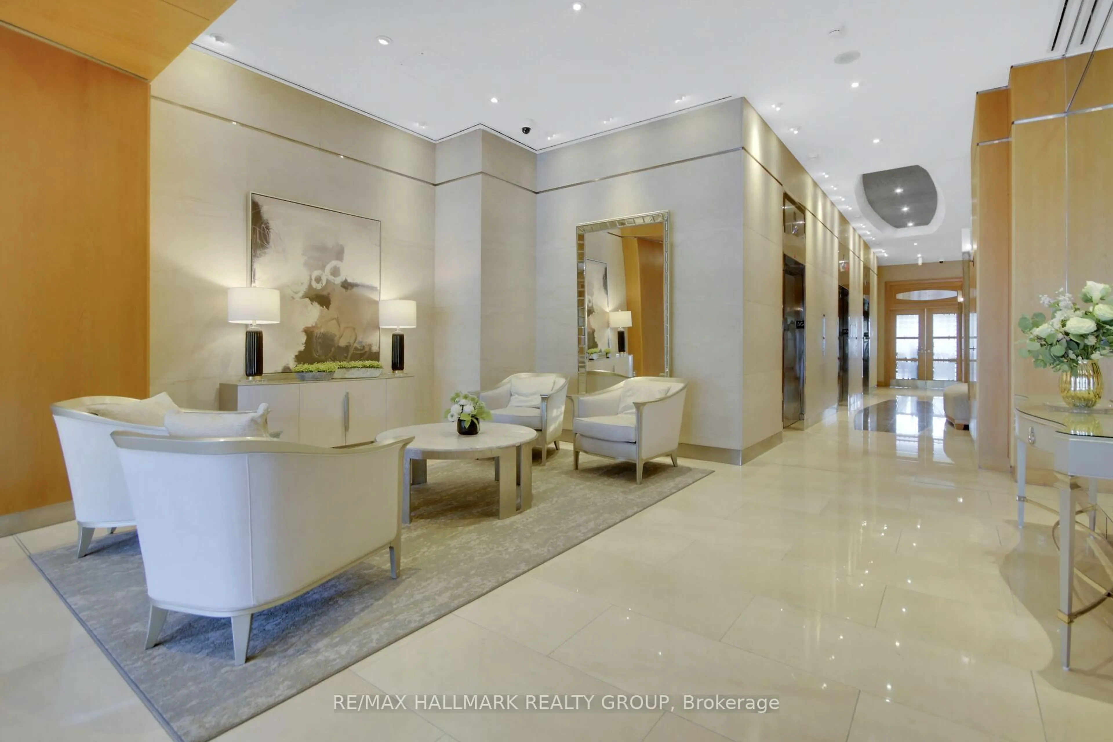 Lobby for 38 Metropole Private #904, Ottawa Ontario K1Z 1E9