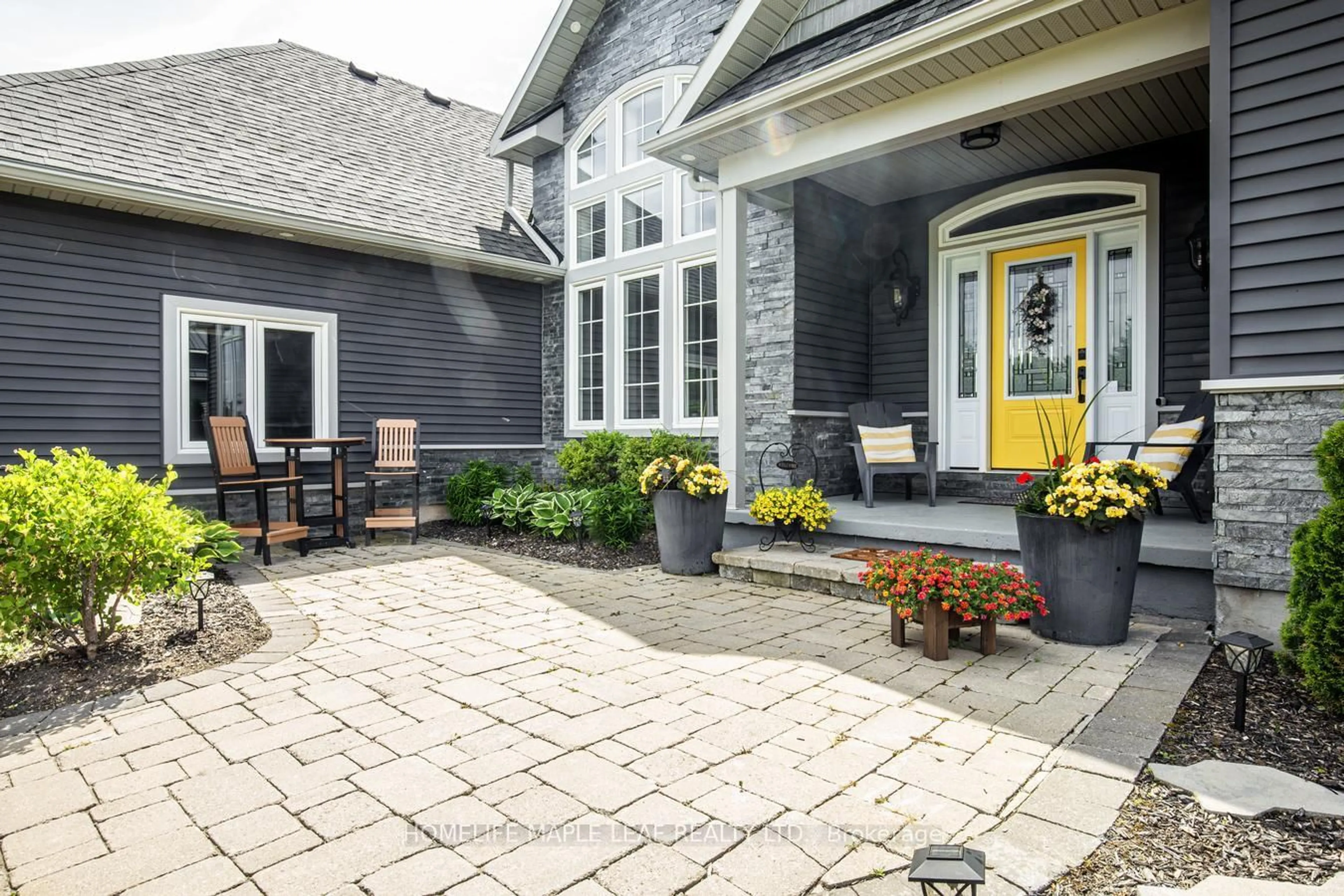 Patio, street for 383066 20 Sdrd, Amaranth Ontario L9W 3W6