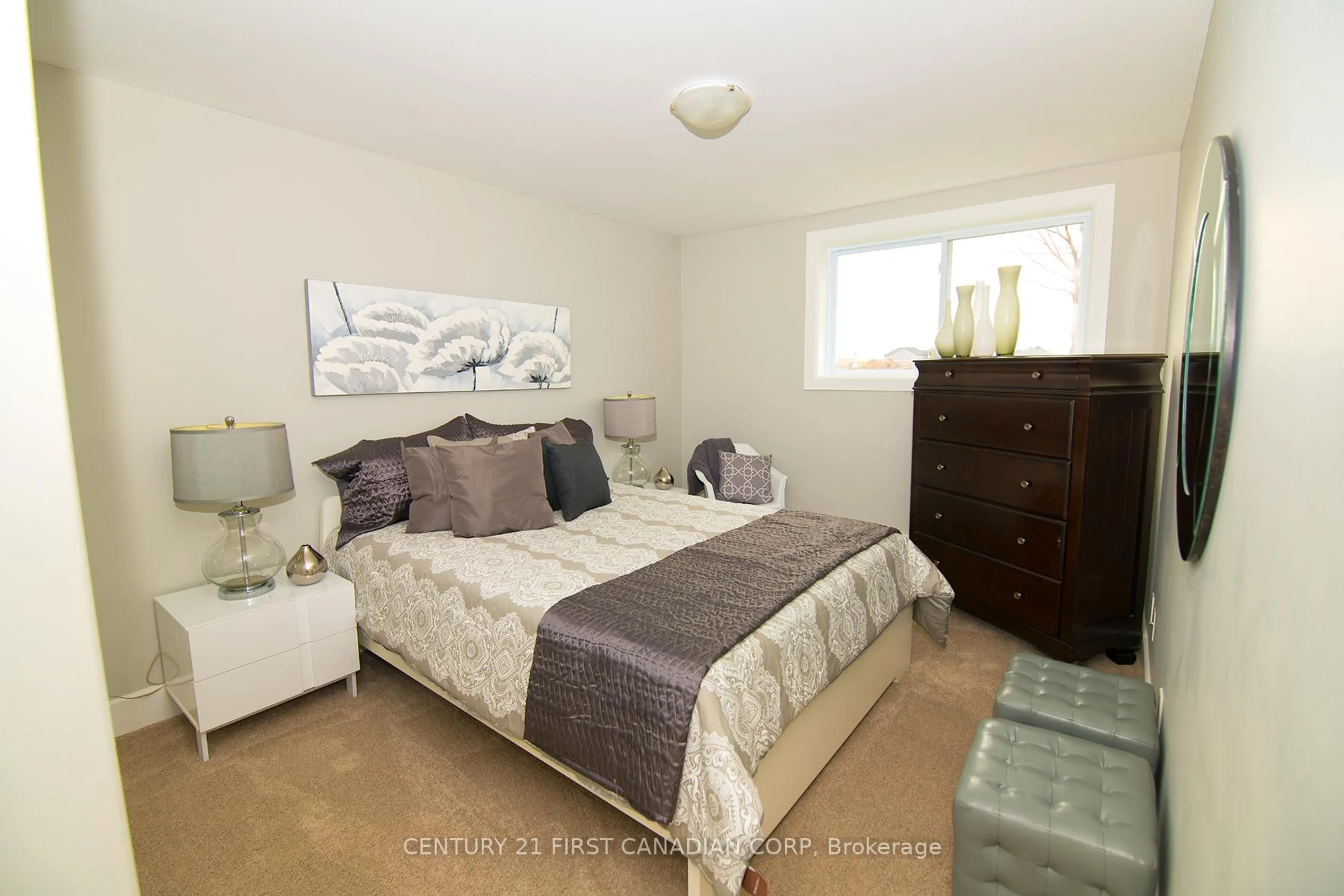 Bedroom with bed, unknown for 1005 Notre Dame Dr, London South Ontario N6J 3C3