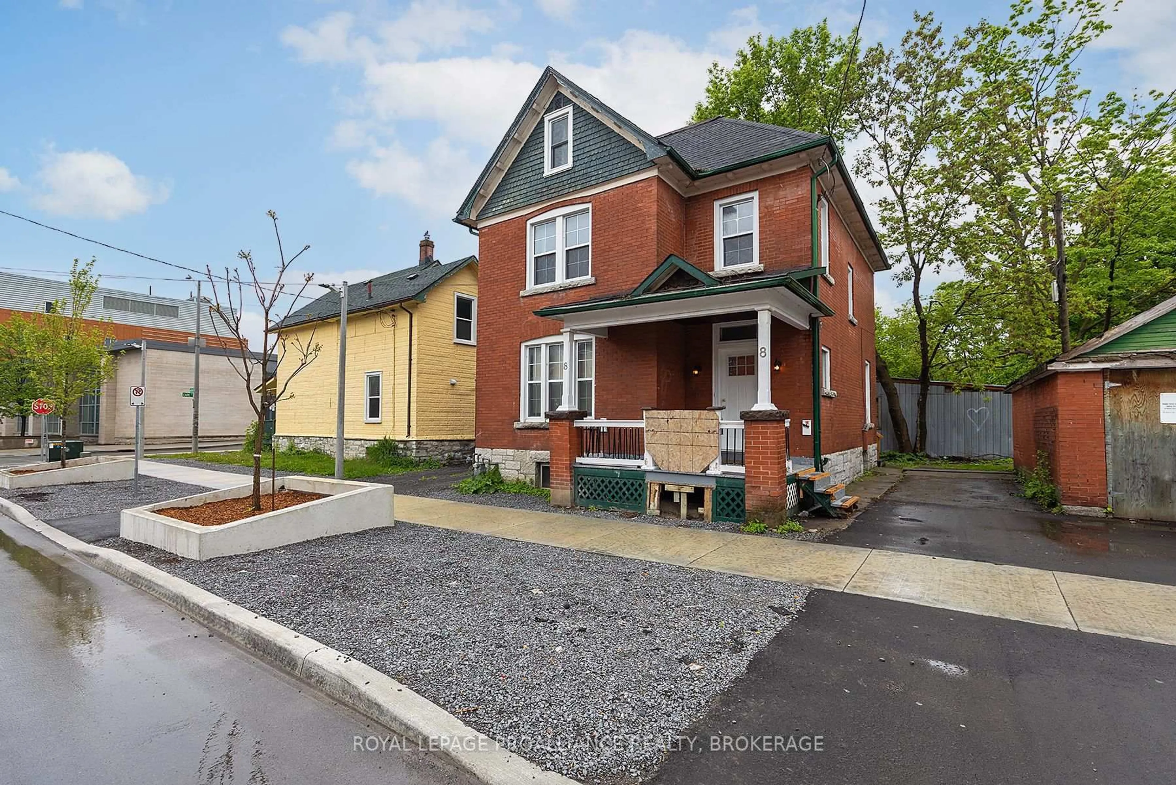Home with brick exterior material, street for 8 Aberdeen St, Kingston Ontario K7L 3N1