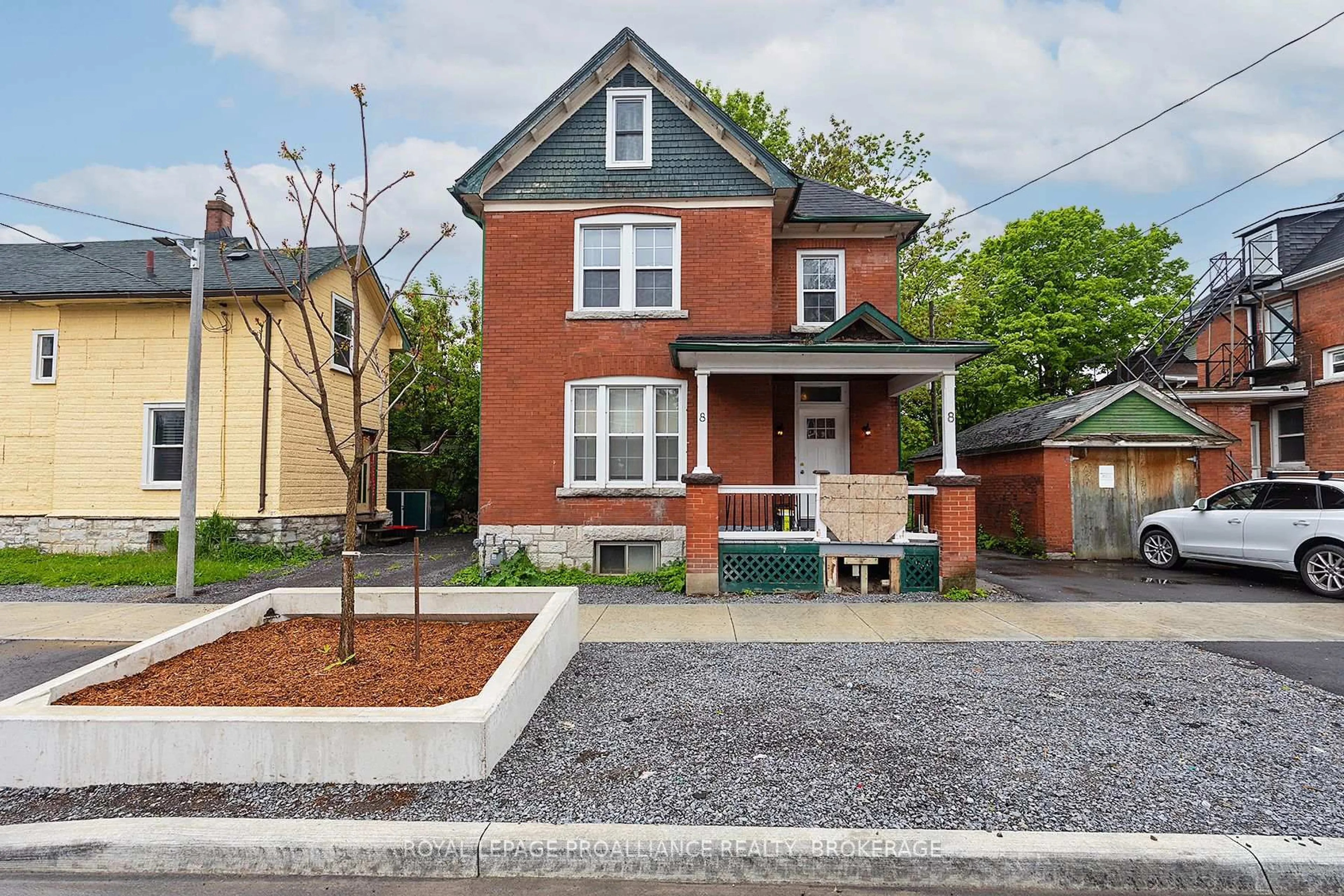 Home with brick exterior material, street for 8 Aberdeen St, Kingston Ontario K7L 3N1