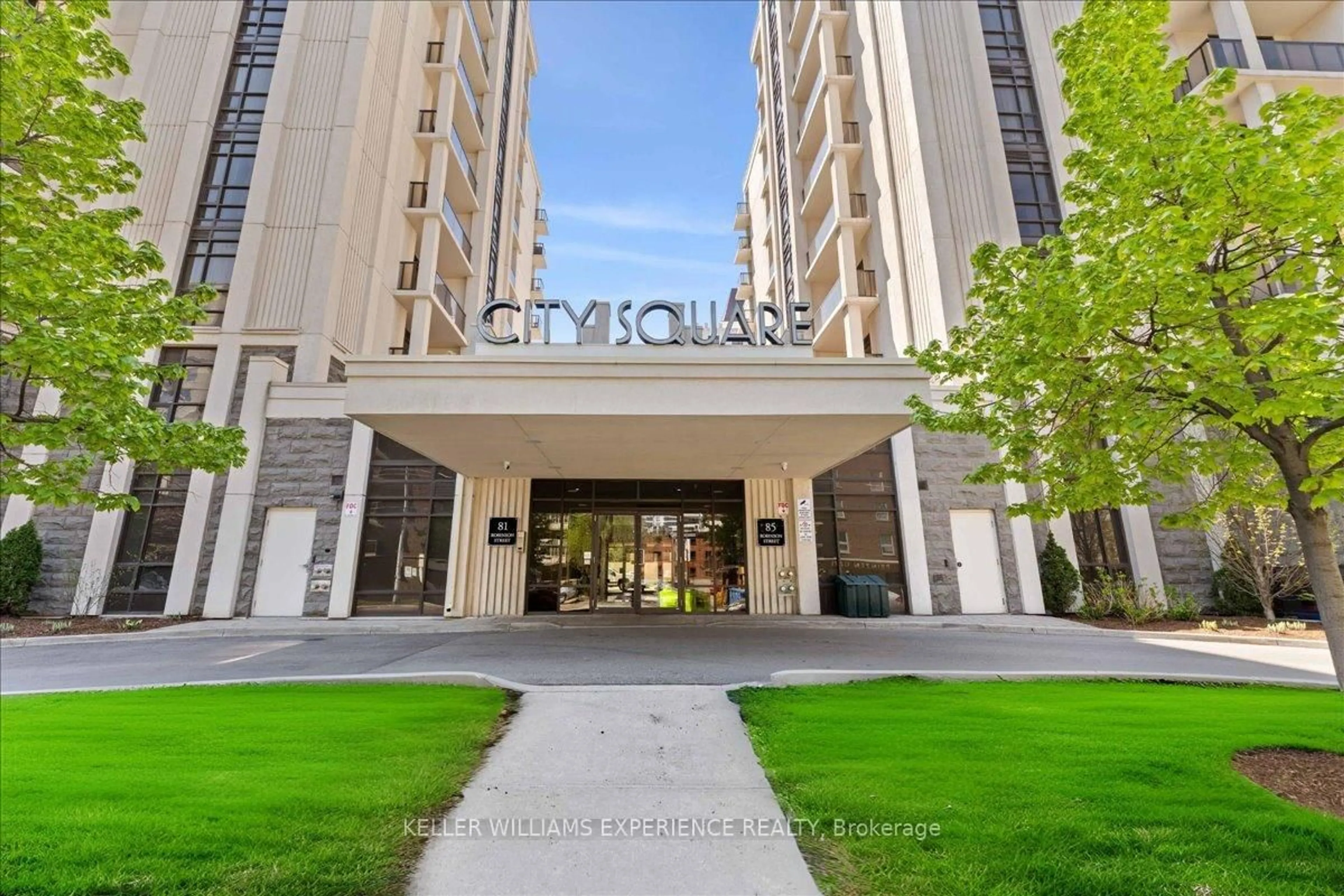Indoor foyer for 85 Robinson St #808, Hamilton Ontario L8P 0B9