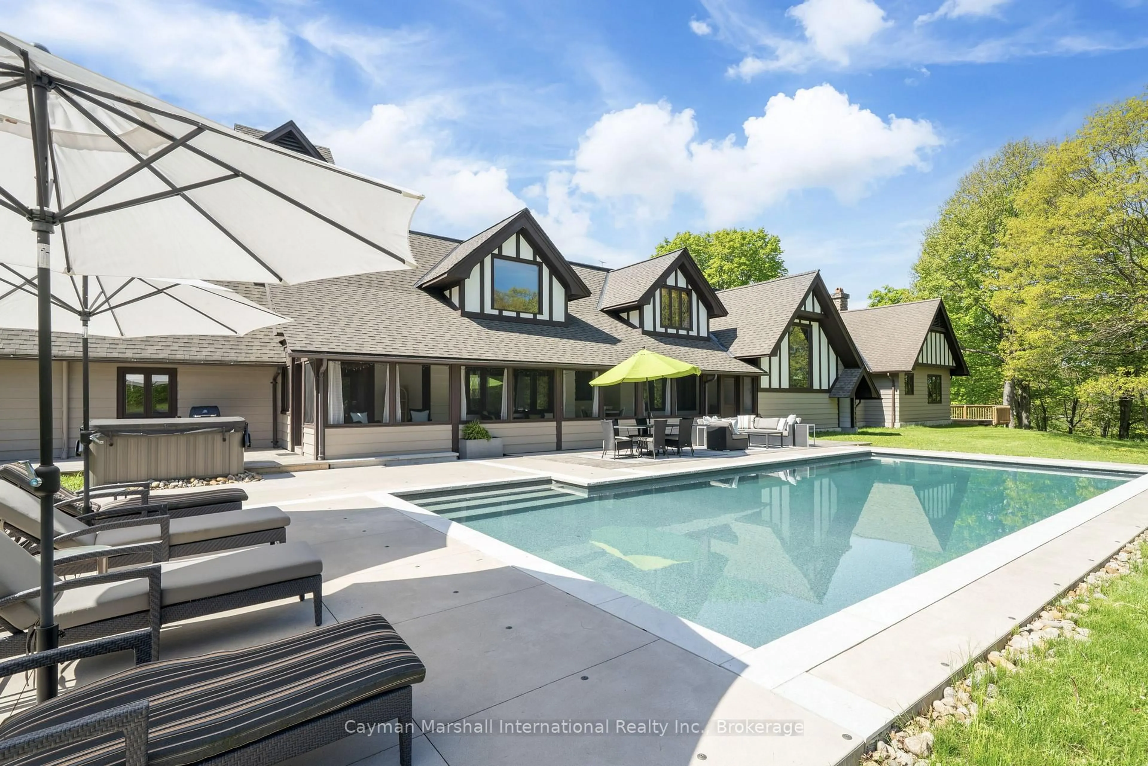 Pool for 1040 Skeleton Lake 1 Rd, Muskoka Lakes Ontario P0B 1M0